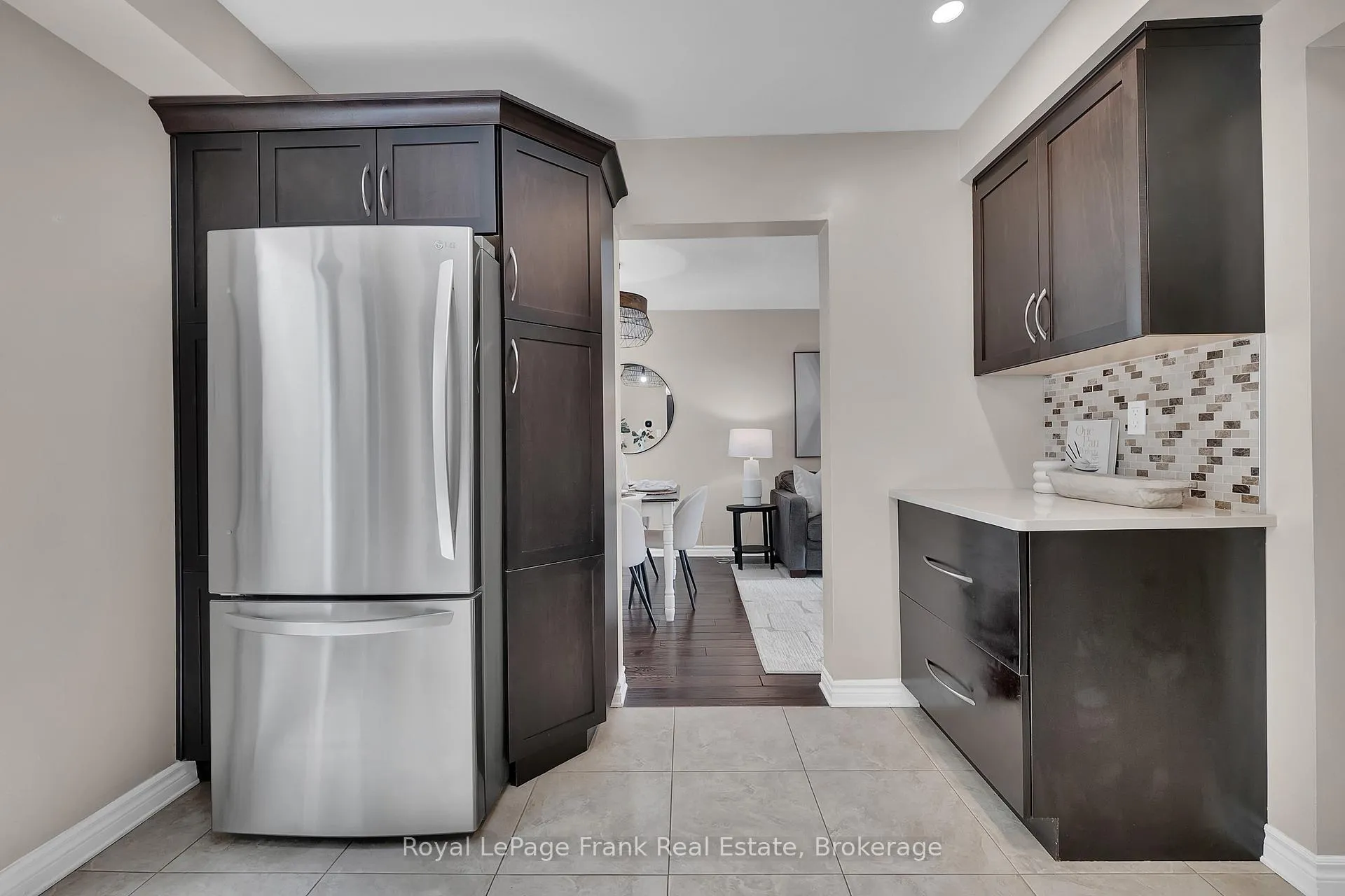Photo 7 of 107 Yorkville Drive, Clarington, Courtice — HOMEH