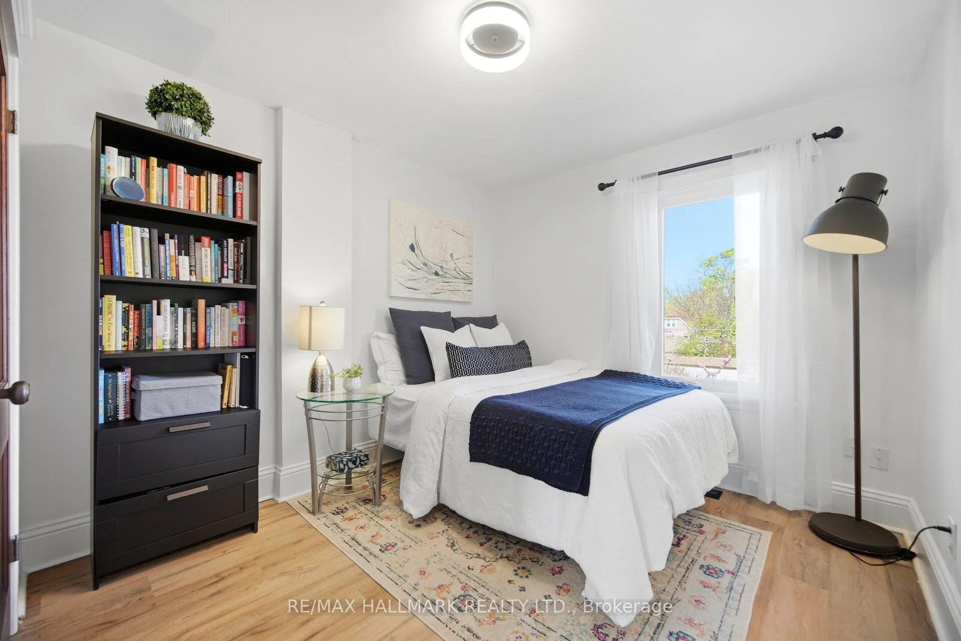 Photo 13 of 54 Province Street S, Hamilton, Delta — HOMEH
