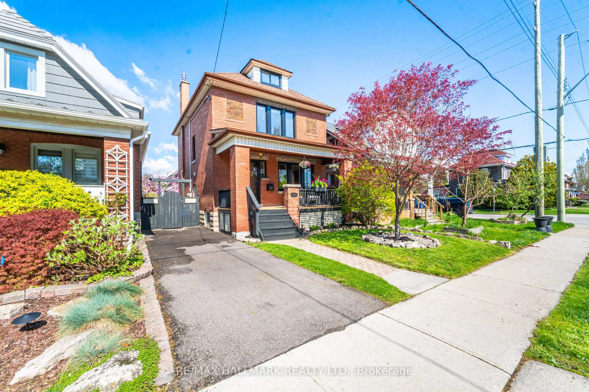 Photo 18 of 54 Province Street S, Hamilton, Delta — HOMEH