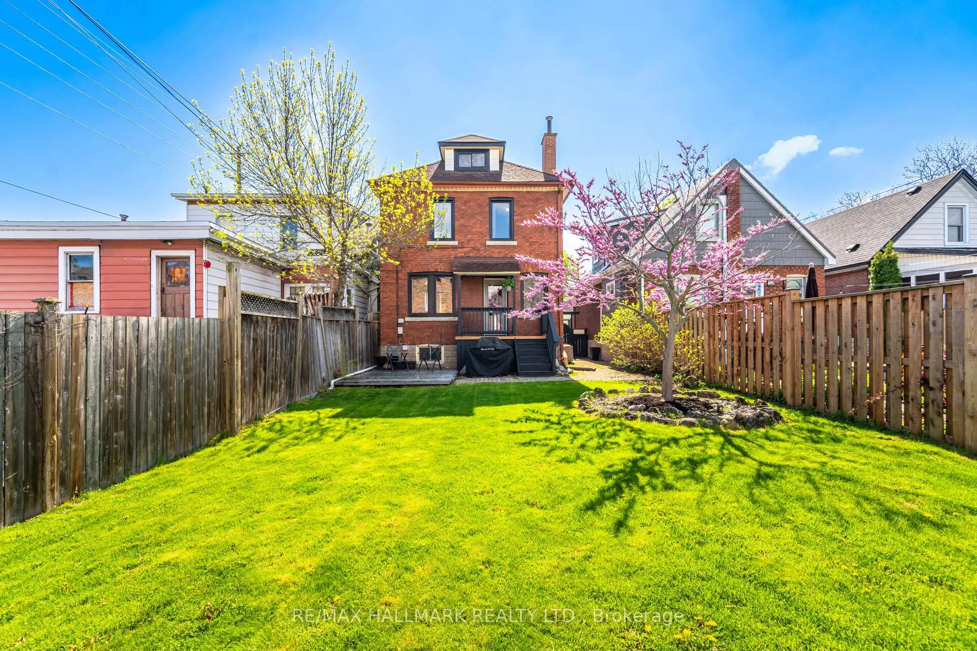 Photo 22 of 54 Province Street S, Hamilton, Delta — HOMEH