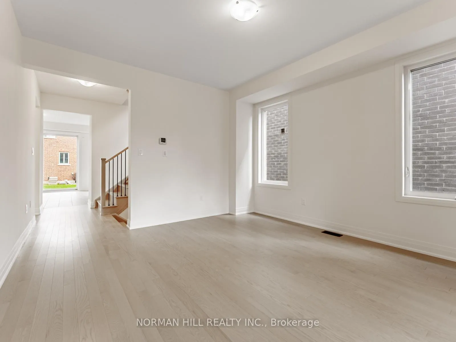 Photo 6 of 15 Lilestone Drive, Brampton, Credit Valley — HOMEH