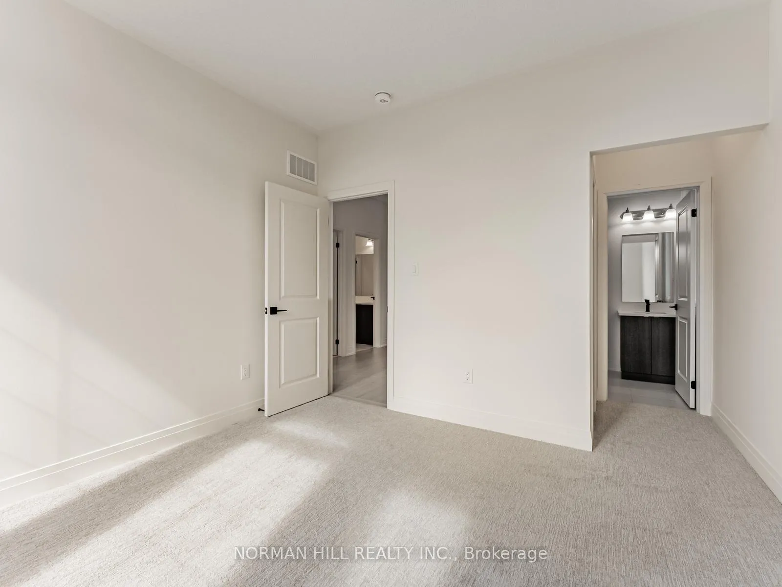Photo 26 of 15 Lilestone Drive, Brampton, Credit Valley — HOMEH