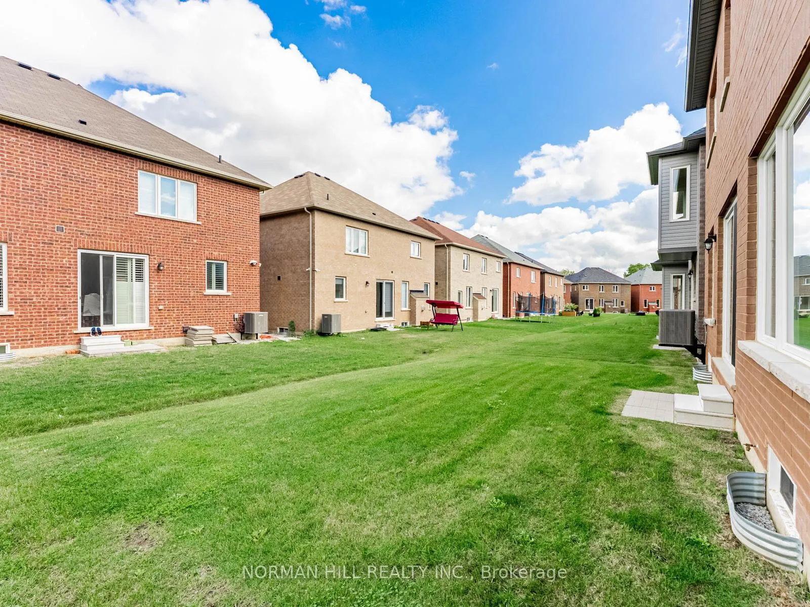 Photo 34 of 15 Lilestone Drive, Brampton, Credit Valley — HOMEH