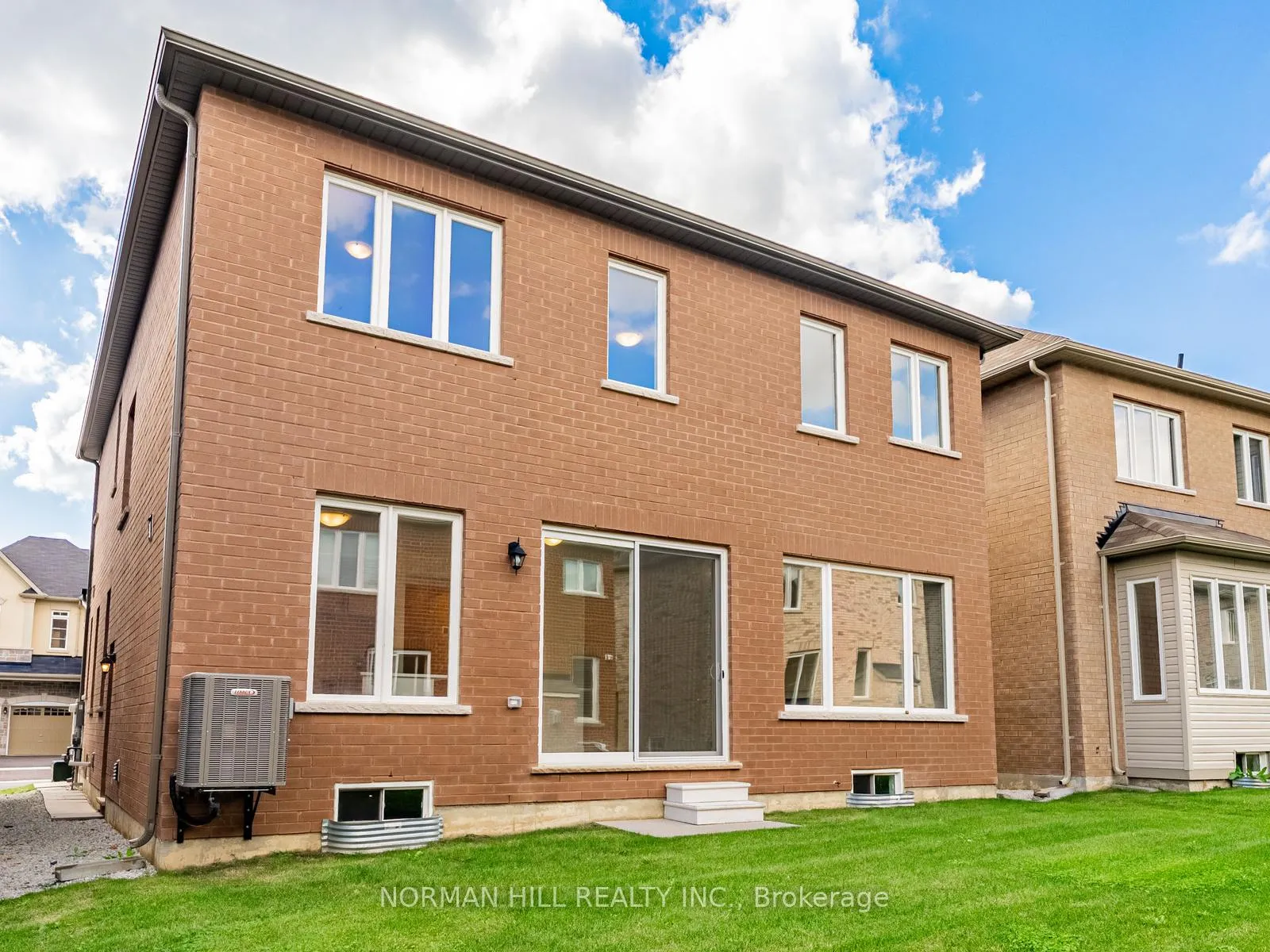 Photo 35 of 15 Lilestone Drive, Brampton, Credit Valley — HOMEH