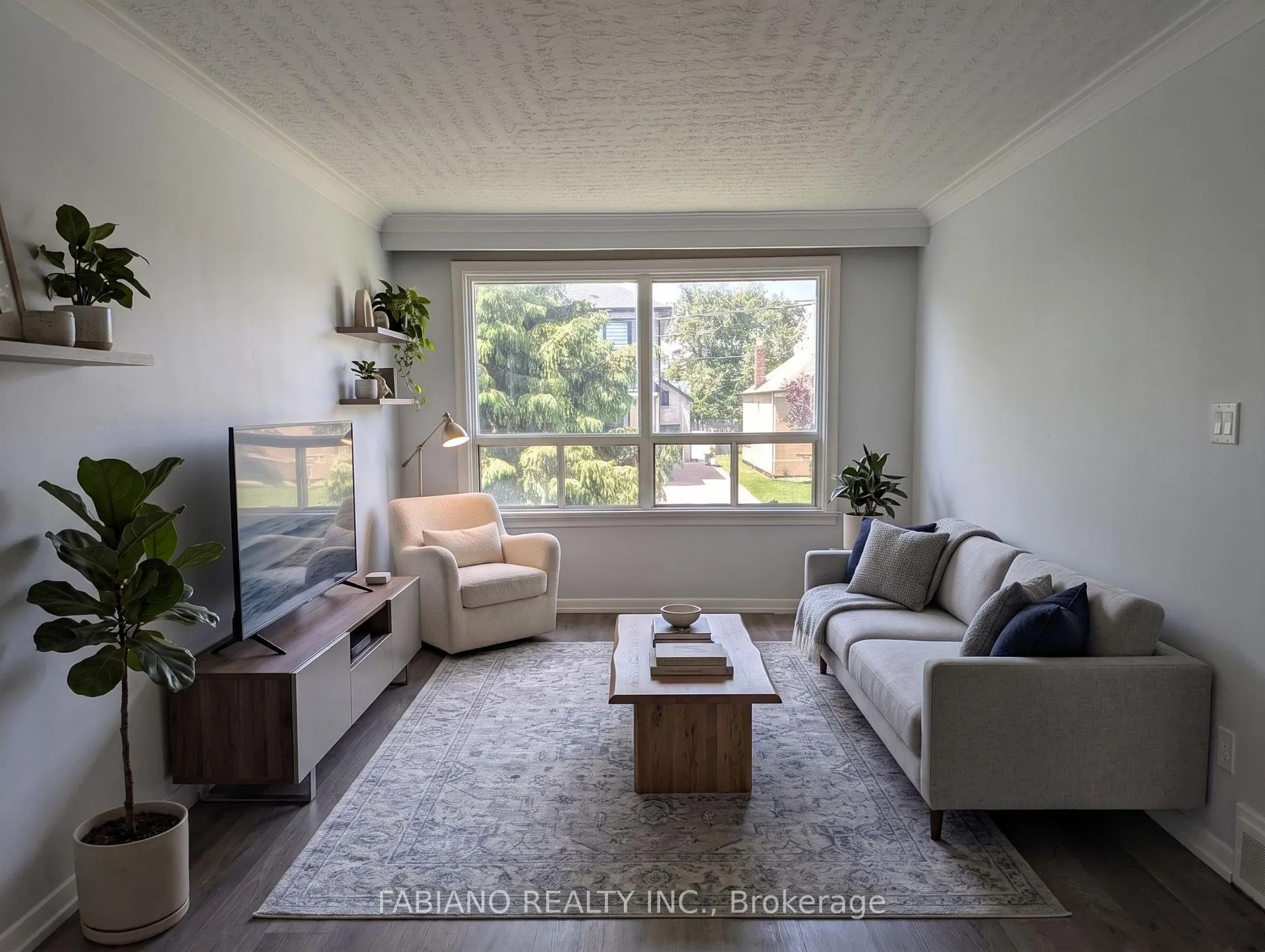 Photo 1 of Unit 2, 5 Hertford Avenue, Toronto, Keelesdale-Eglinton West — HOMEH