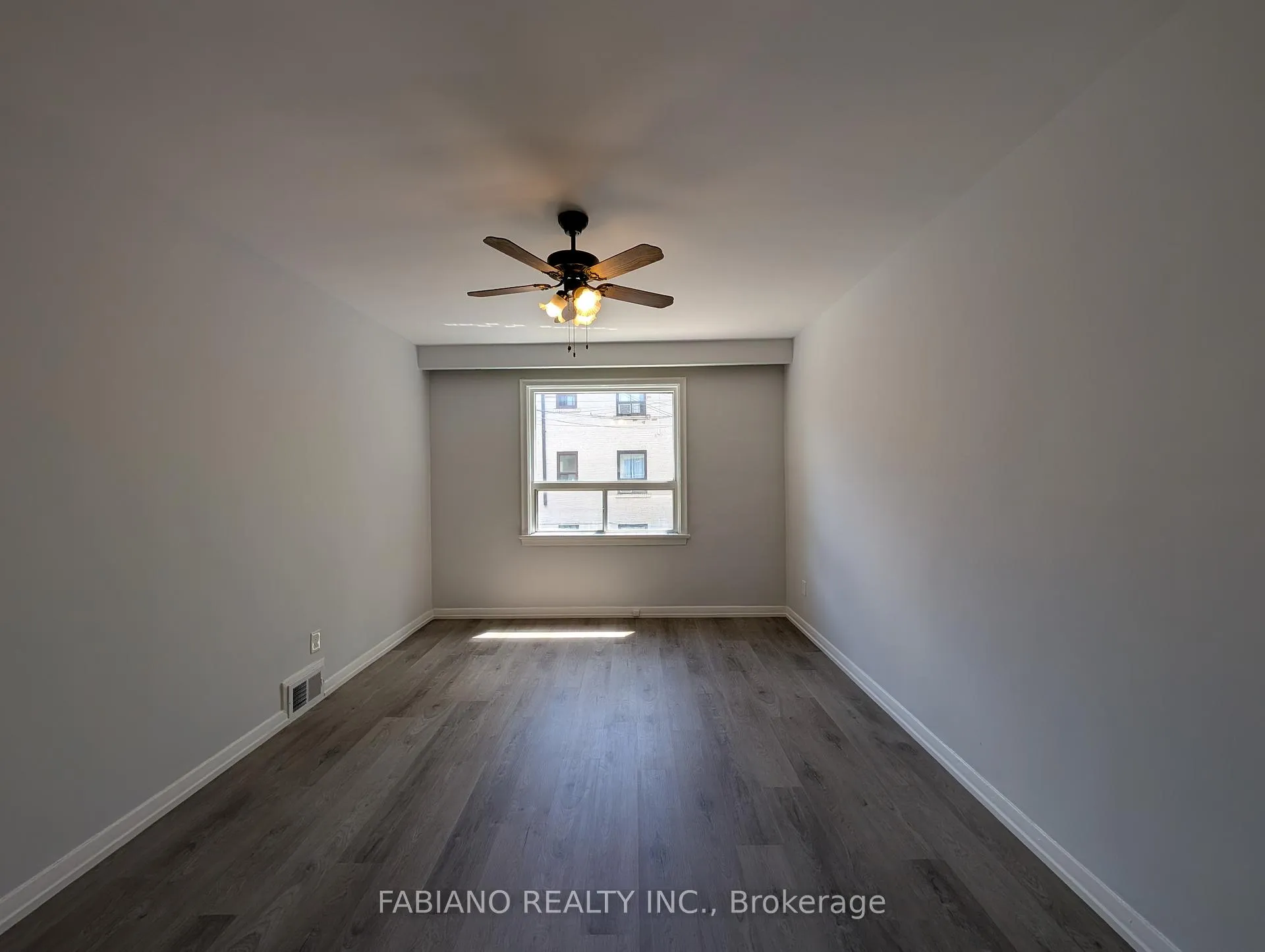 Photo 11 of Unit 2, 5 Hertford Avenue, Toronto, Keelesdale-Eglinton West — HOMEH
