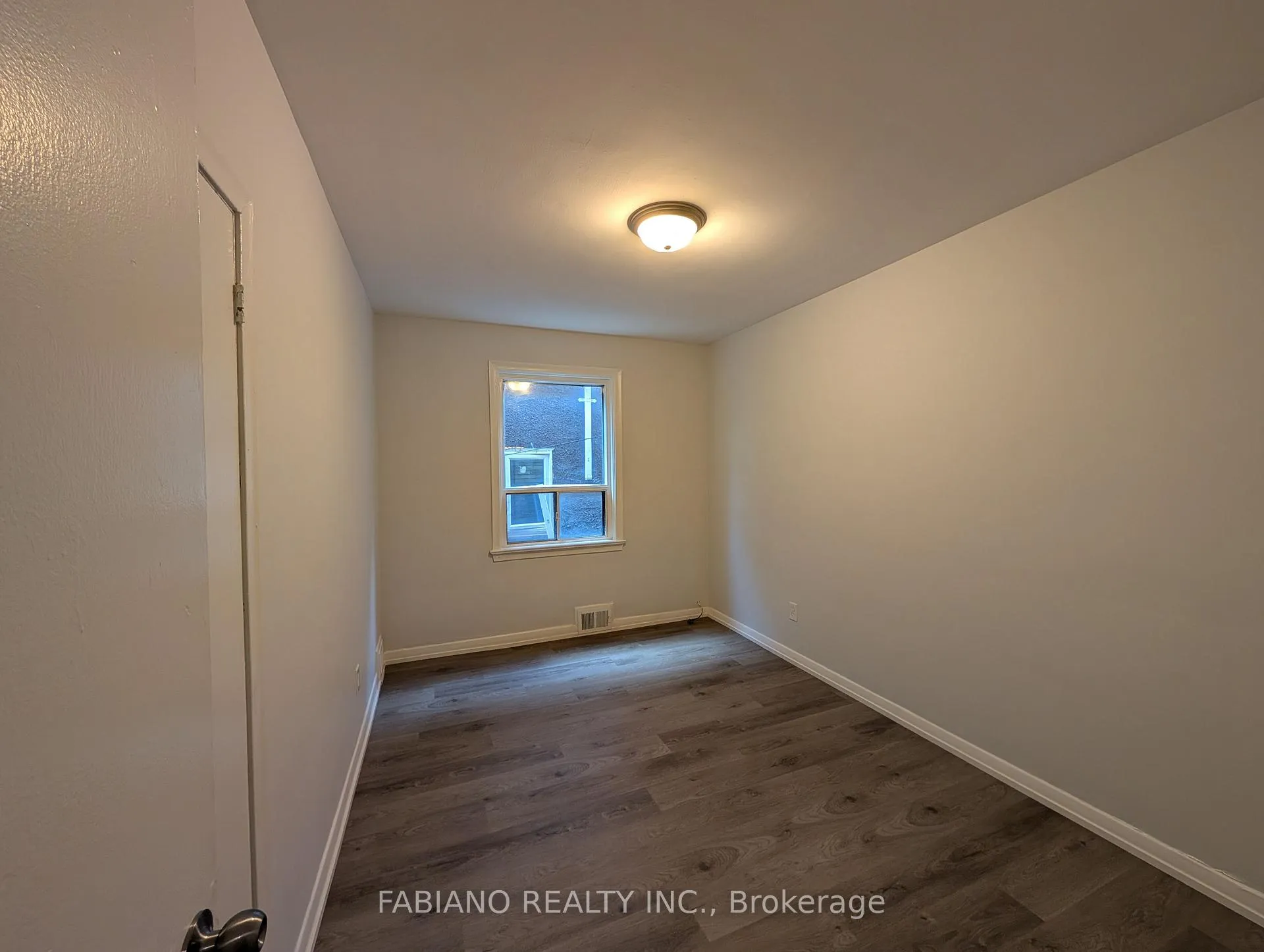 Photo 17 of Unit 2, 5 Hertford Avenue, Toronto, Keelesdale-Eglinton West — HOMEH