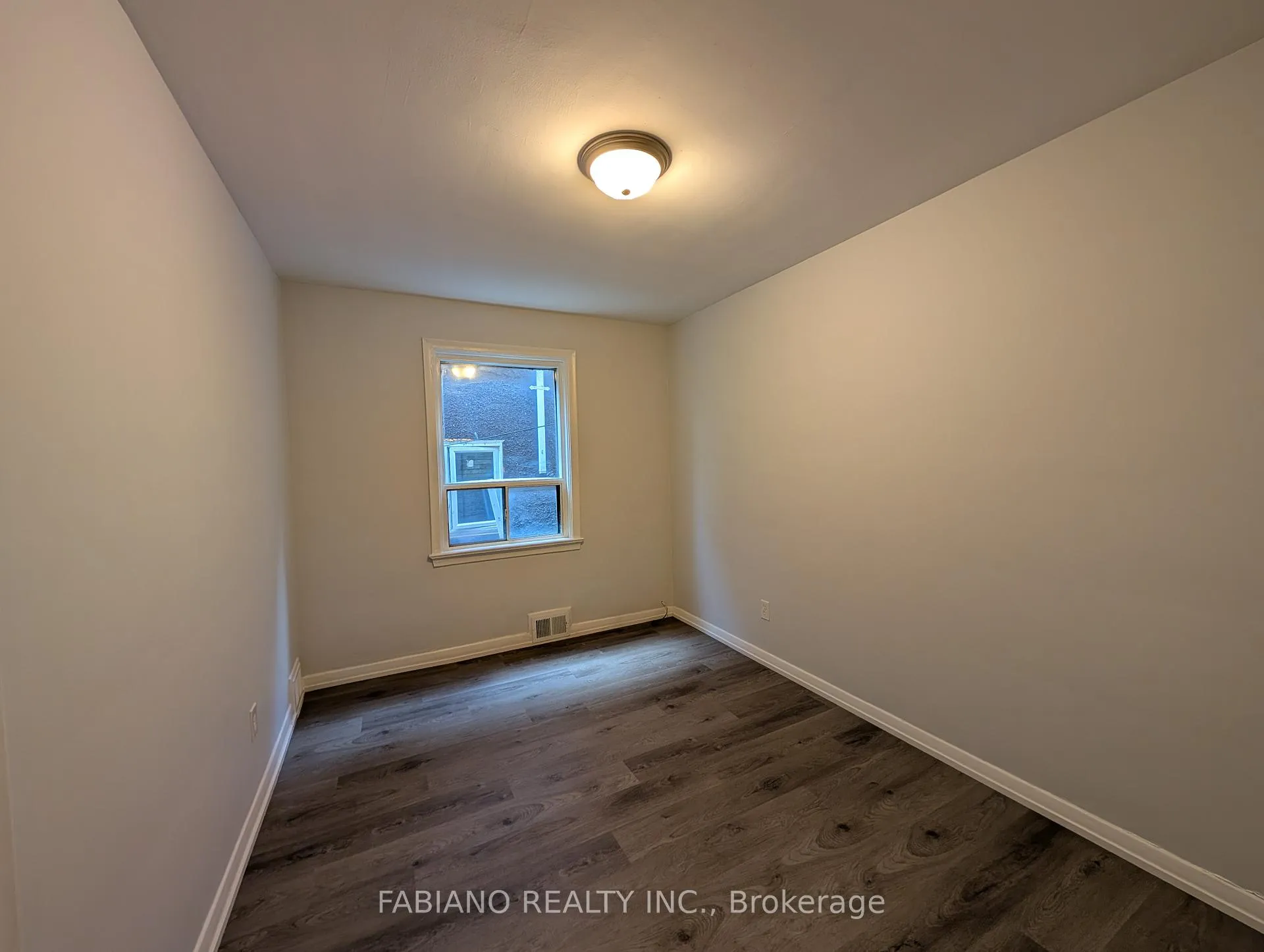Photo 19 of Unit 2, 5 Hertford Avenue, Toronto, Keelesdale-Eglinton West — HOMEH