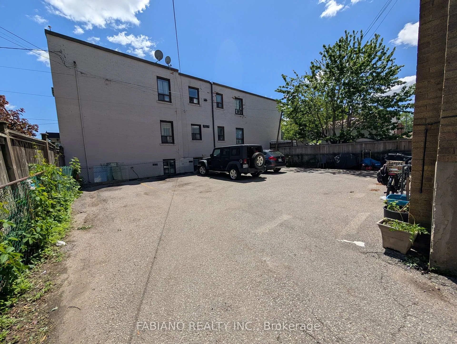 Photo 21 of Unit 2, 5 Hertford Avenue, Toronto, Keelesdale-Eglinton West — HOMEH