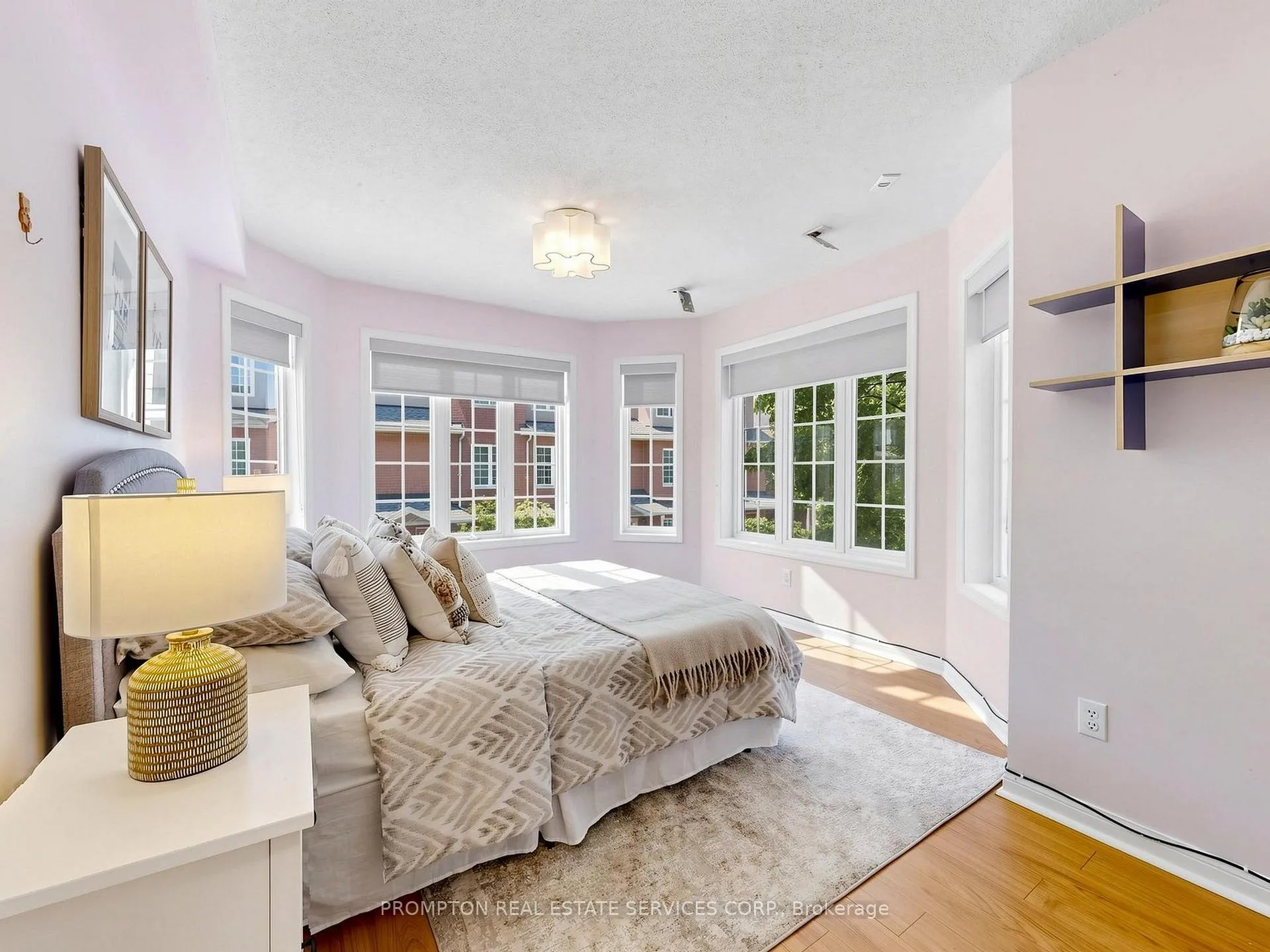 Photo 16 of Unit 21, 5 St.Moritz Way, Markham, Unionville — HOMEH