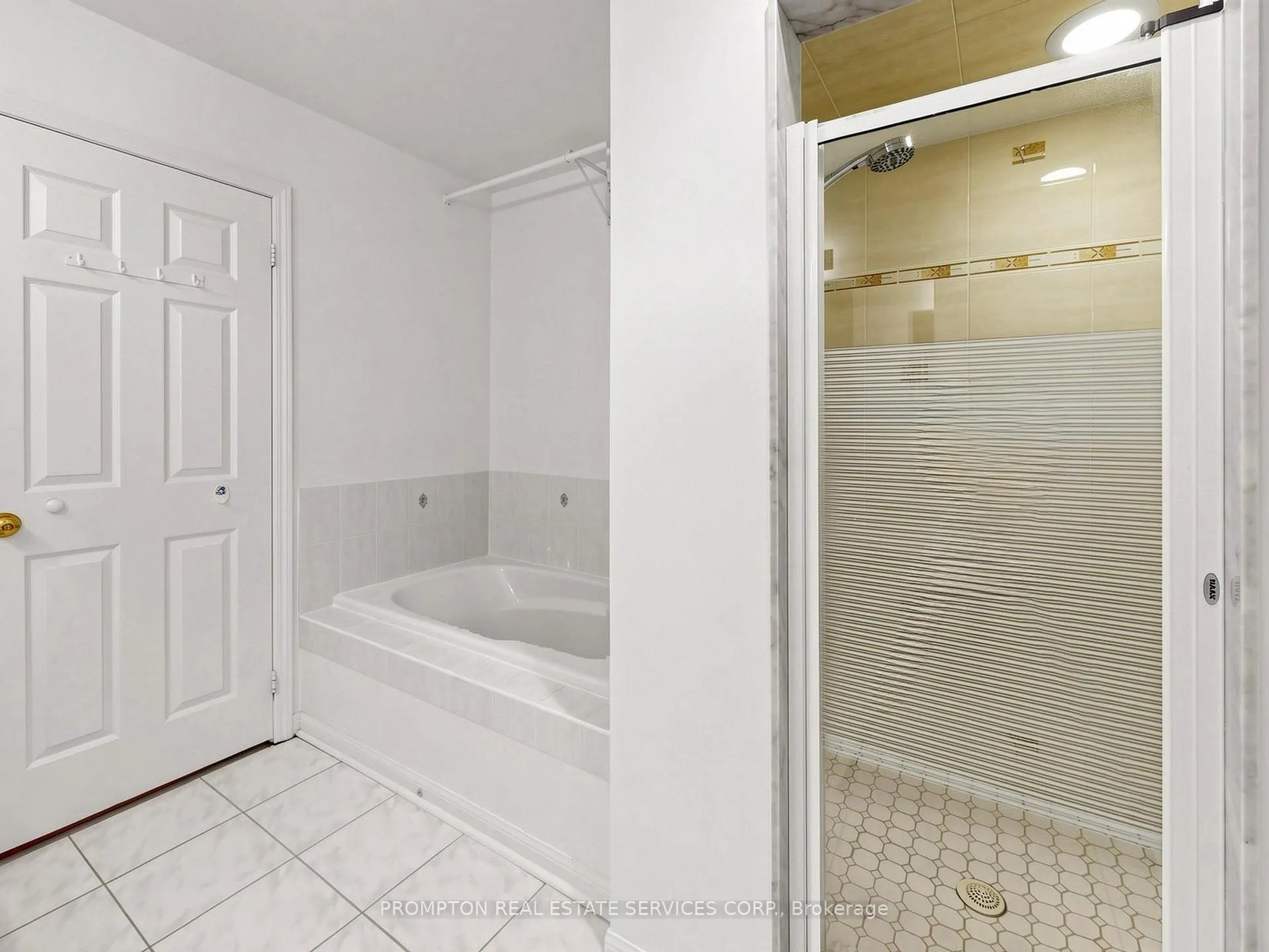 Photo 36 of Unit 21, 5 St.Moritz Way, Markham, Unionville — HOMEH