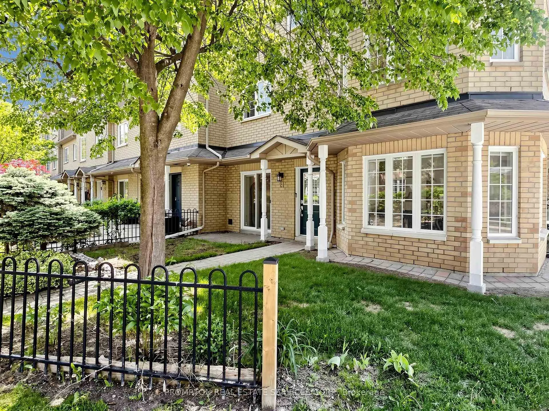 Photo 45 of Unit 21, 5 St.Moritz Way, Markham, Unionville — HOMEH