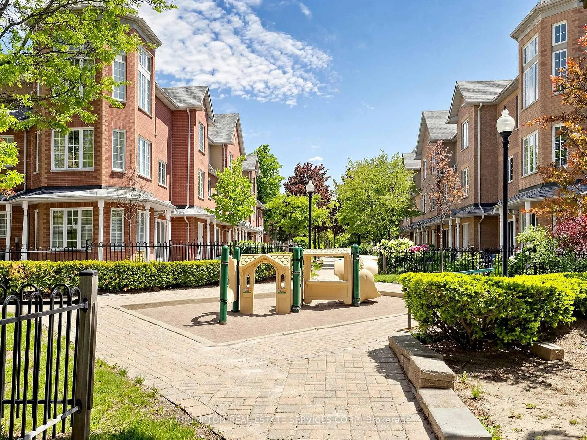 Photo 47 of Unit 21, 5 St.Moritz Way, Markham, Unionville — HOMEH