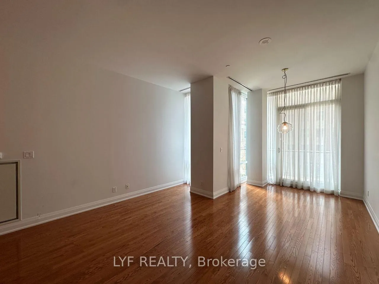 Photo 5 of Unit 212, 1 Bedford Road, Toronto, The Annex — HOMEH