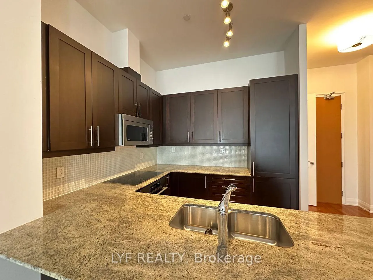 Photo 6 of Unit 212, 1 Bedford Road, Toronto, The Annex — HOMEH