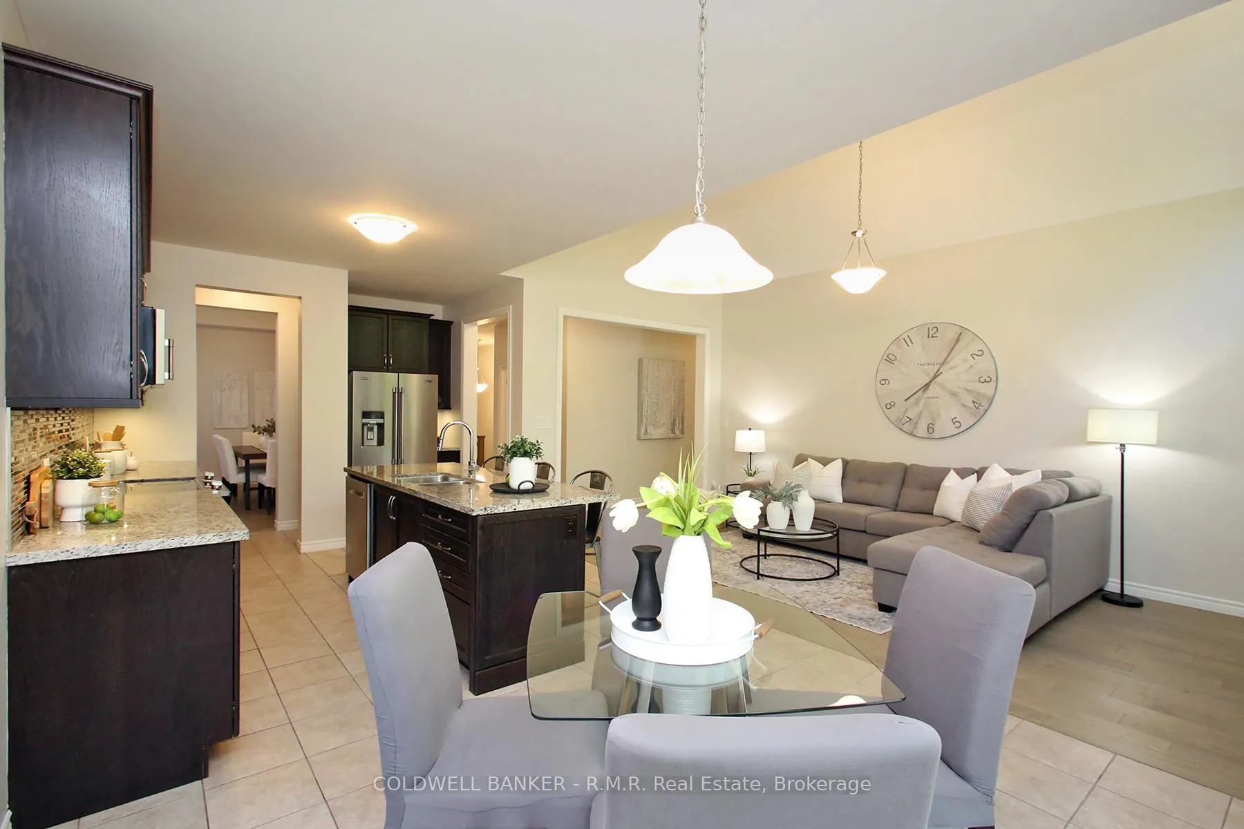 Photo 8 of 376 Northglen Boulevard, Clarington, Bowmanville — HOMEH