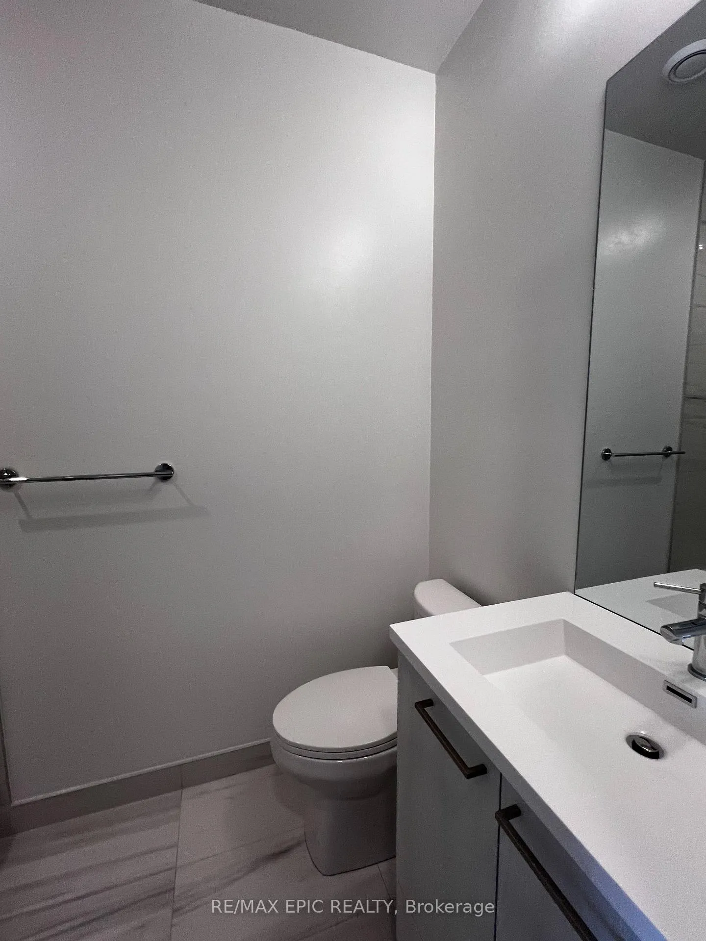 Photo 8 of Unit 4310, 195 Commerce Street, Vaughan, Vaughan Corporate Centre — HOMEH
