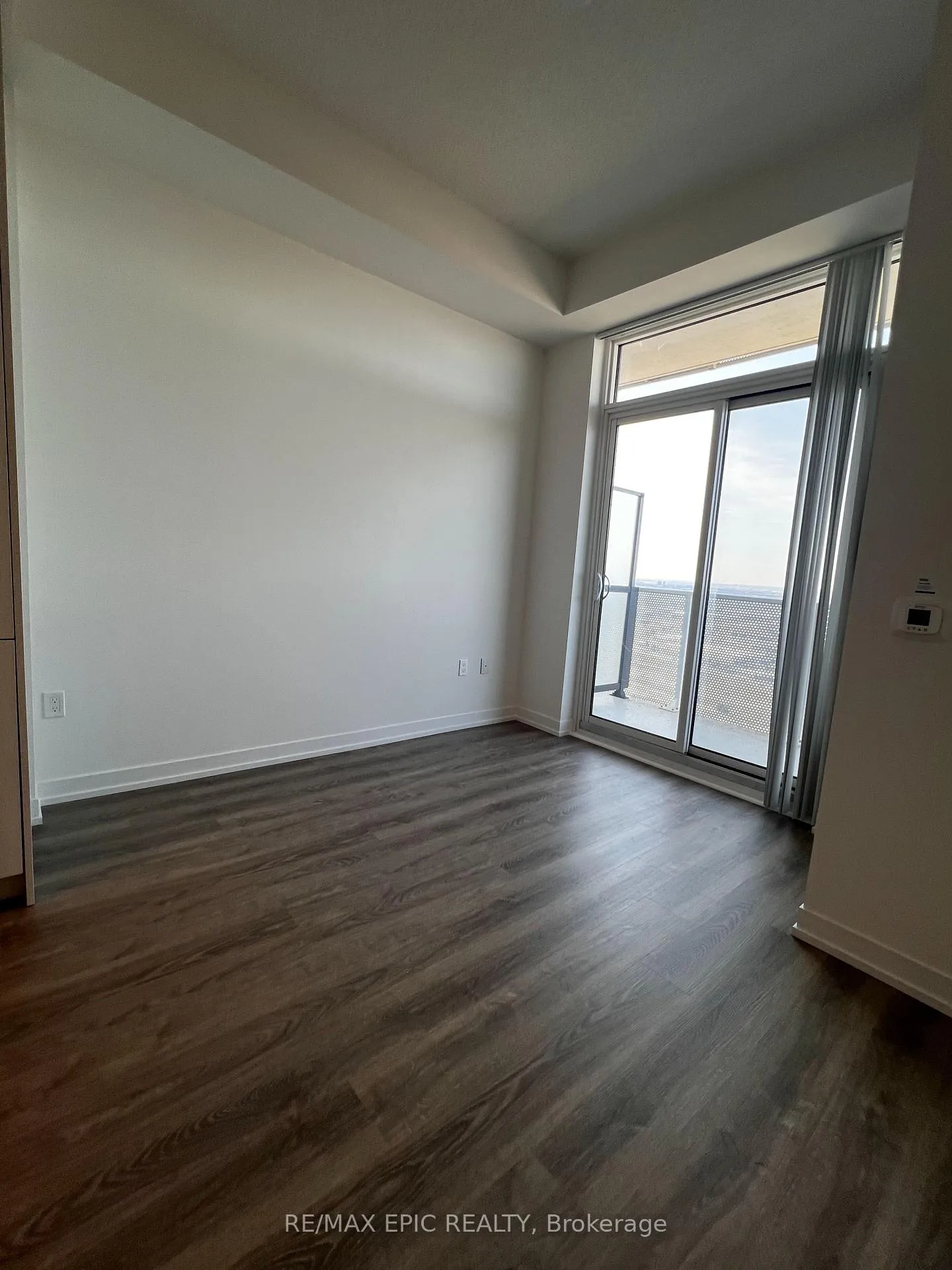 Photo 11 of Unit 4310, 195 Commerce Street, Vaughan, Vaughan Corporate Centre — HOMEH