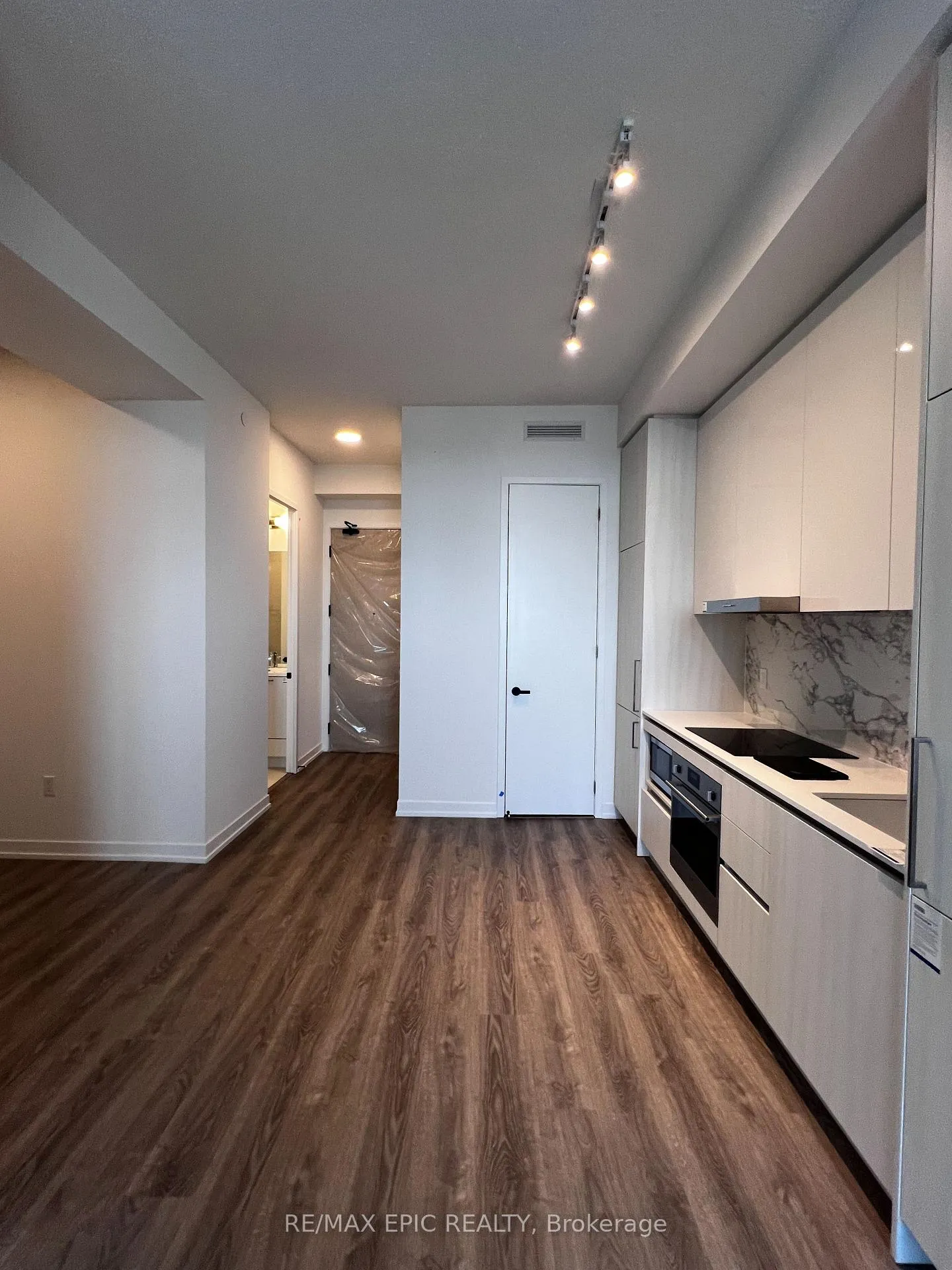 Photo 13 of Unit 4310, 195 Commerce Street, Vaughan, Vaughan Corporate Centre — HOMEH
