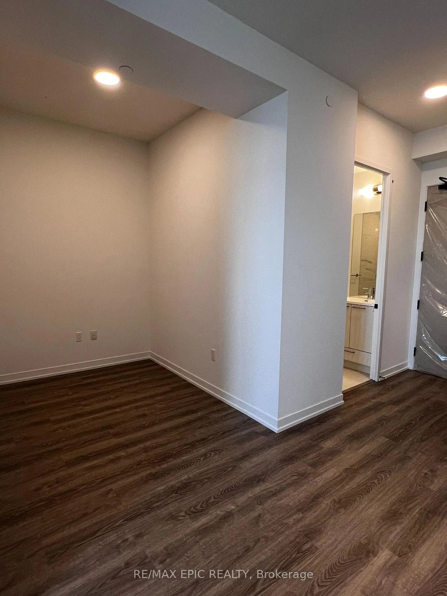 Photo 15 of Unit 4310, 195 Commerce Street, Vaughan, Vaughan Corporate Centre — HOMEH