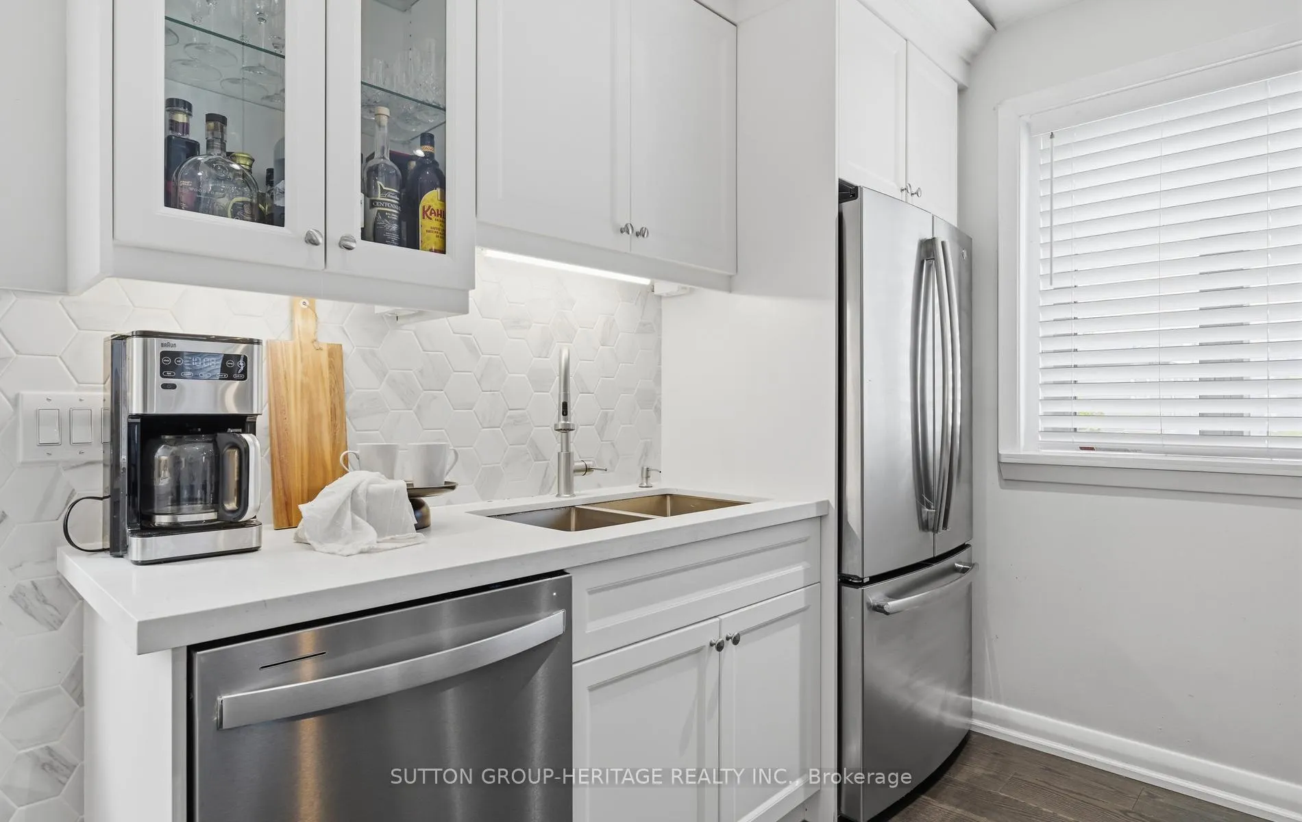 Photo 10 of 919 Bayview Avenue, Whitby, Downtown Whitby — HOMEH