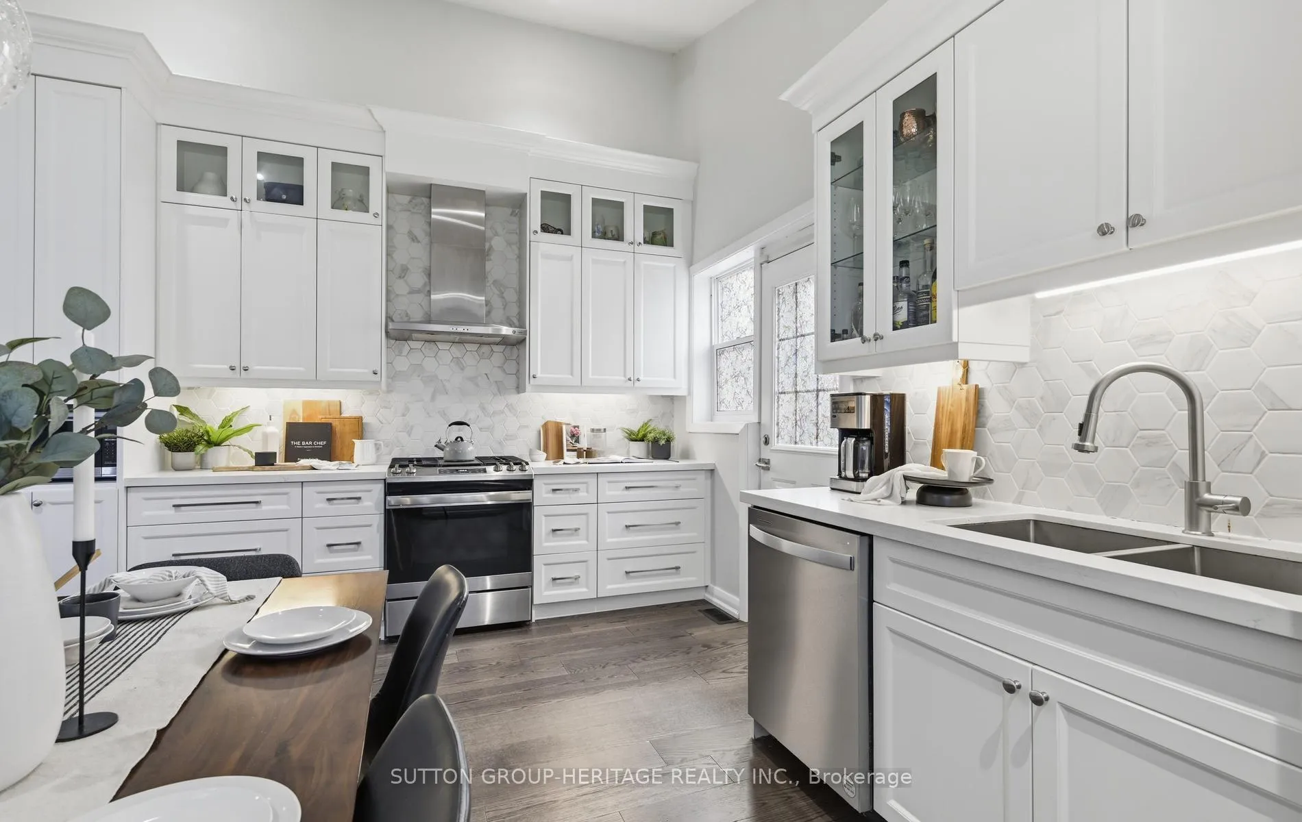 Photo 12 of 919 Bayview Avenue, Whitby, Downtown Whitby — HOMEH