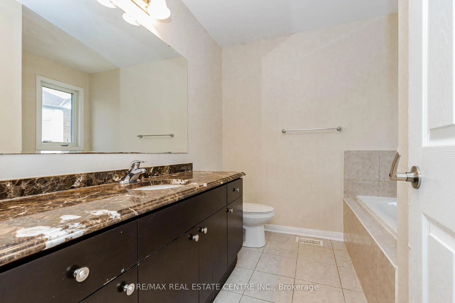Photo 22 of 187 Lockwood Road, Brampton, Fletcher's West — HOMEH