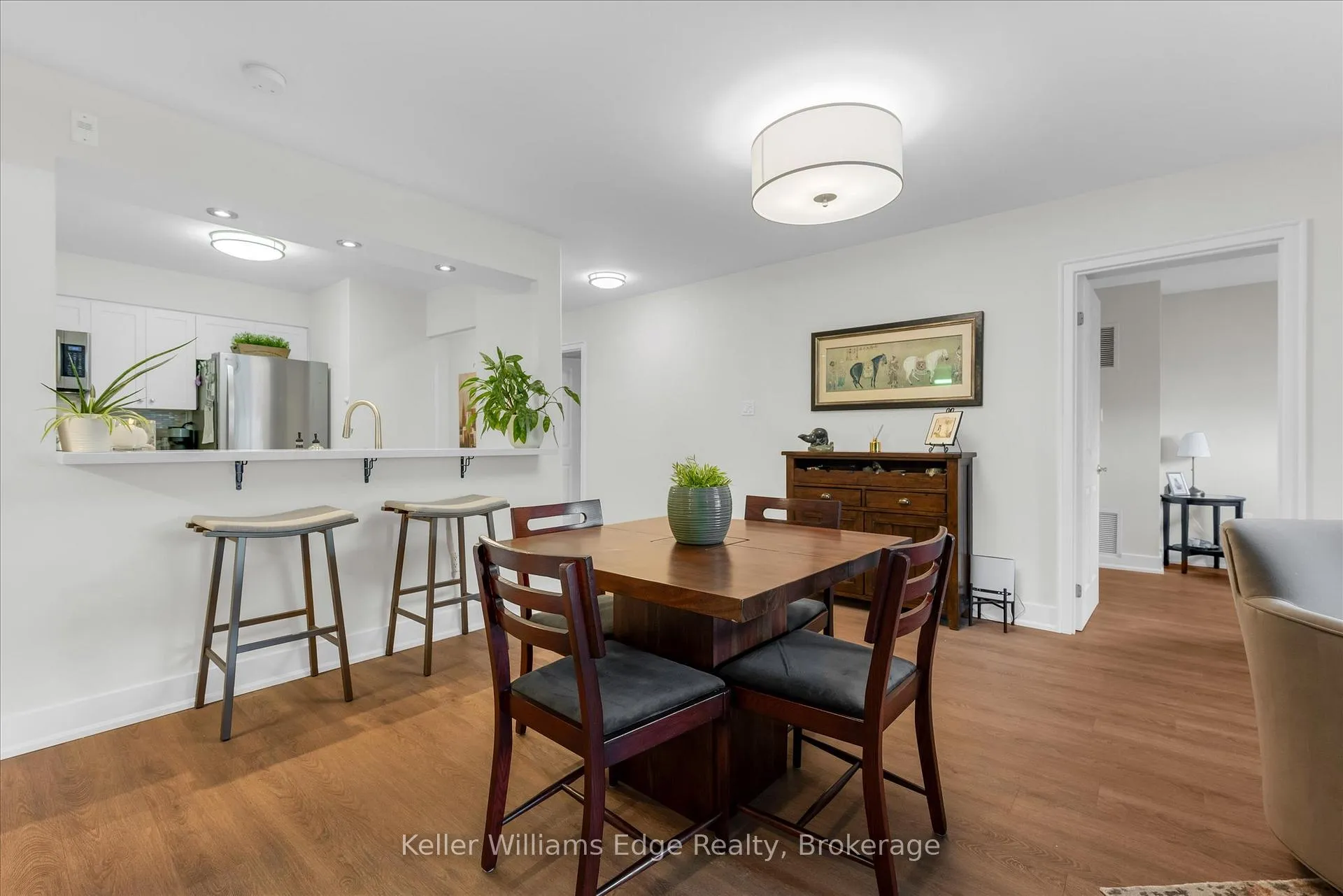 Photo 11 of Unit 203, 185 Robinson Street, Oakville, Old Oakville — HOMEH