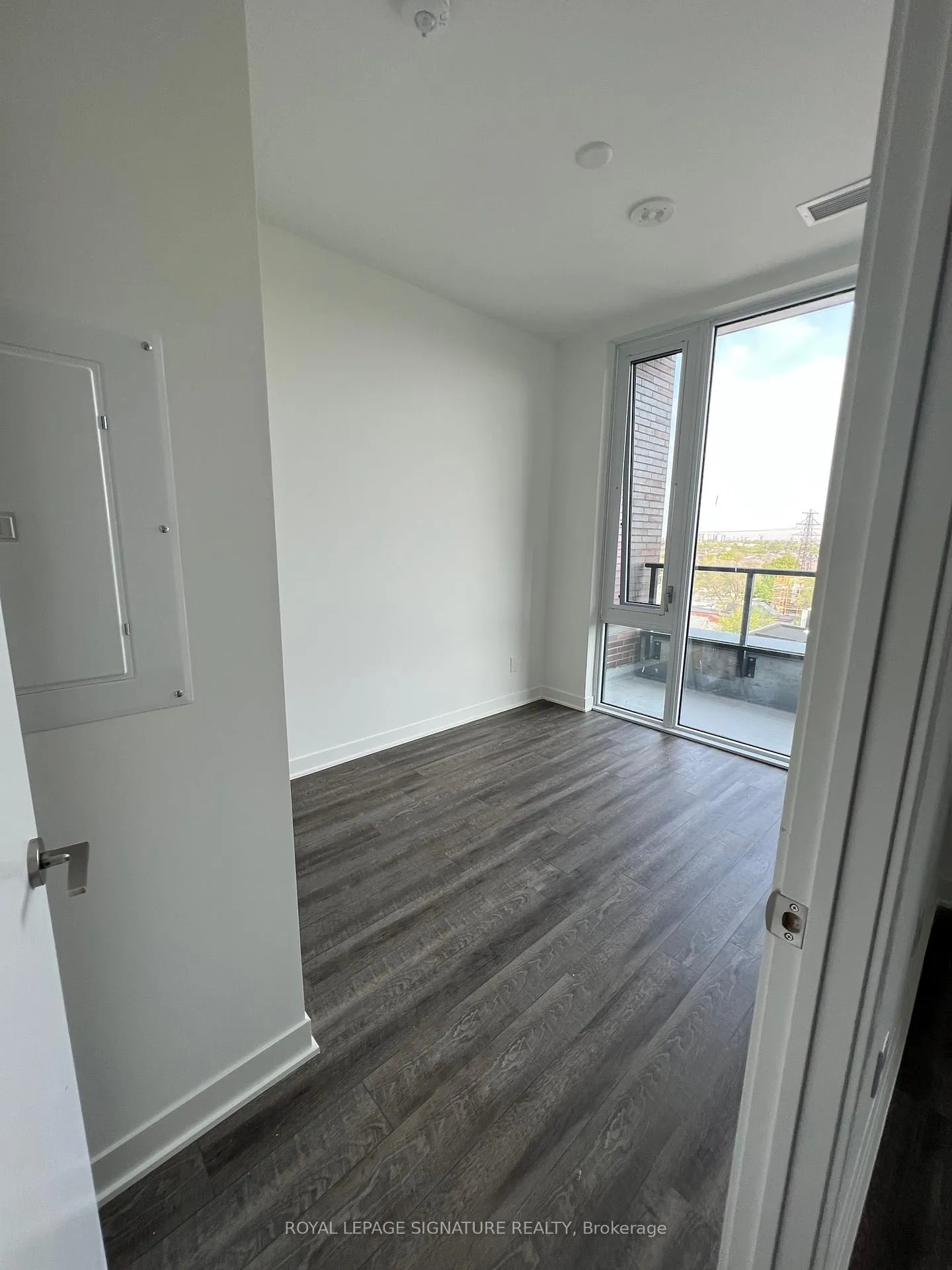 Photo 15 of Unit 618, 1808 St Clair Avenue W, Toronto, Weston-Pellam Park — HOMEH