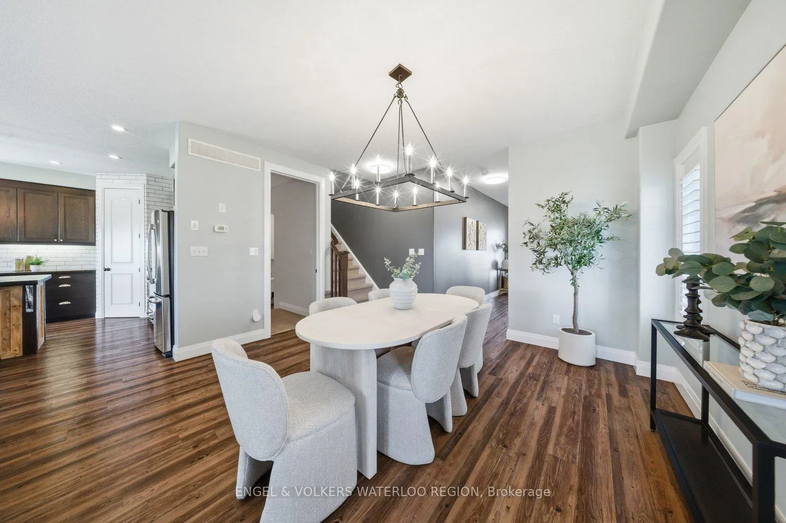 Photo 6 of 260 Dewdrop Crescent, Waterloo — HOMEH