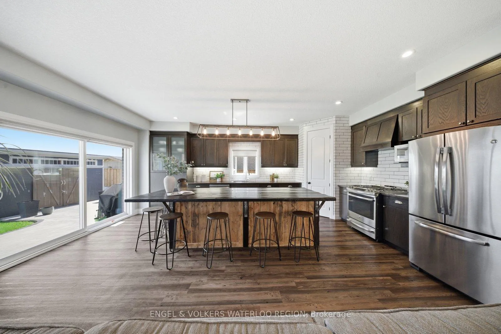 Photo 11 of 260 Dewdrop Crescent, Waterloo — HOMEH