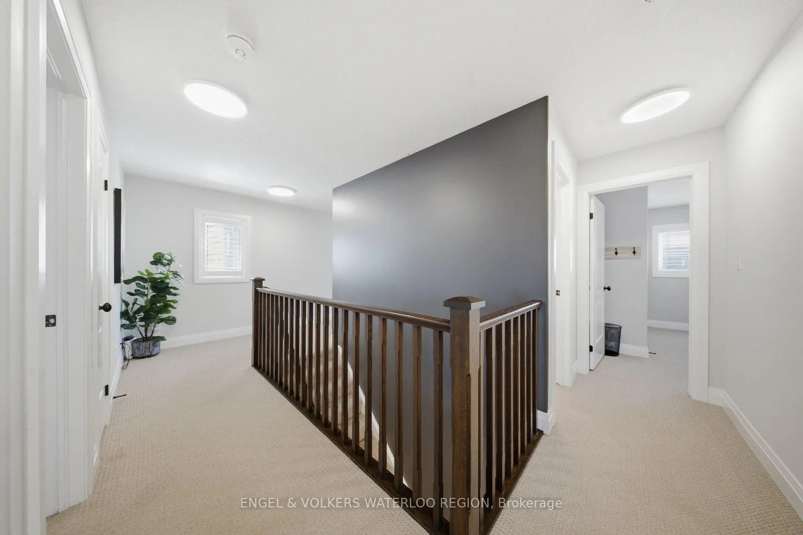 Photo 20 of 260 Dewdrop Crescent, Waterloo — HOMEH