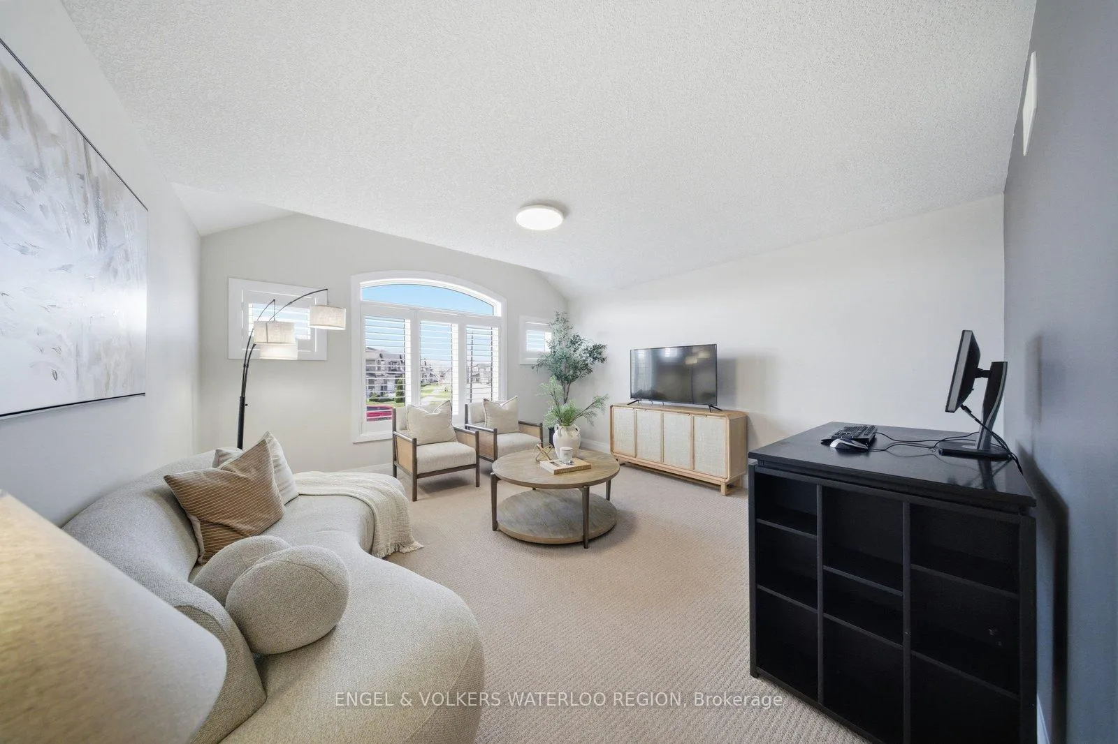 Photo 21 of 260 Dewdrop Crescent, Waterloo — HOMEH