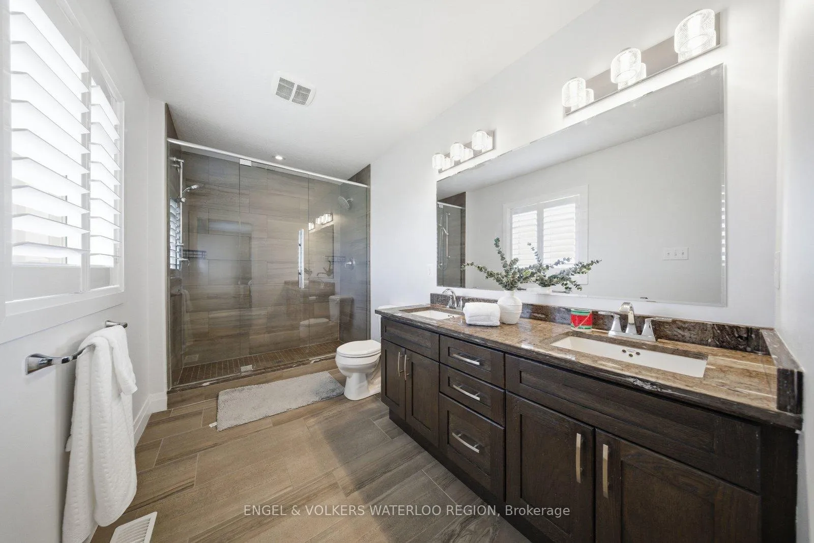 Photo 30 of 260 Dewdrop Crescent, Waterloo — HOMEH