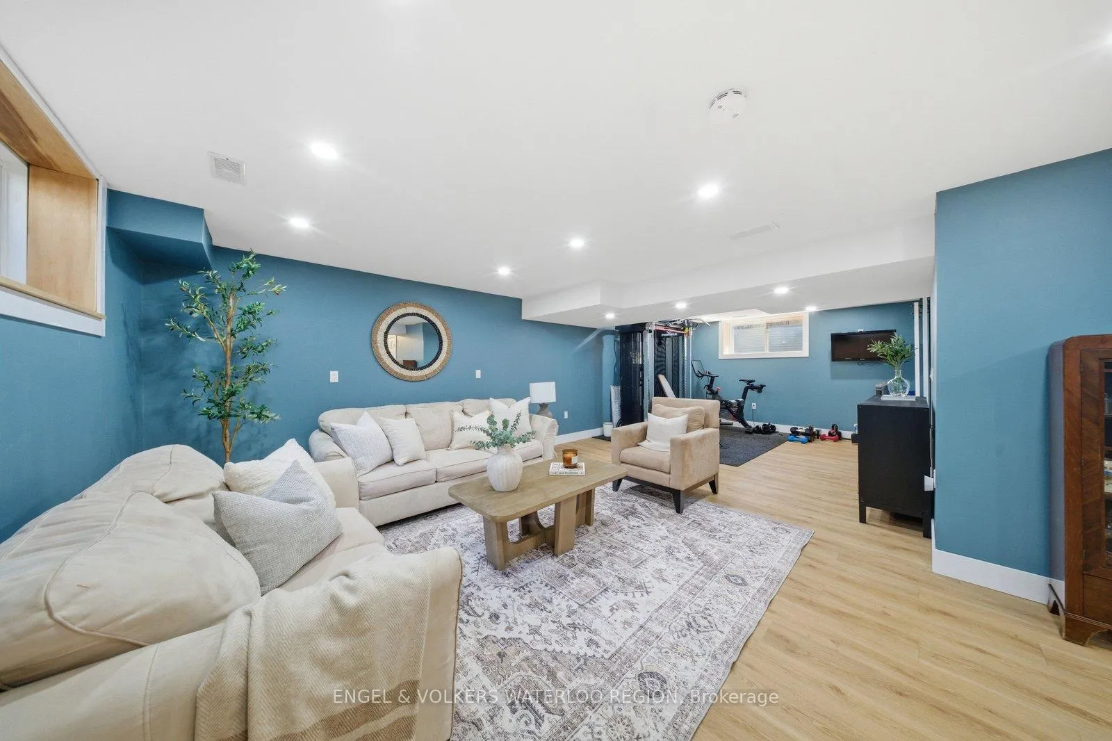 Photo 32 of 260 Dewdrop Crescent, Waterloo — HOMEH