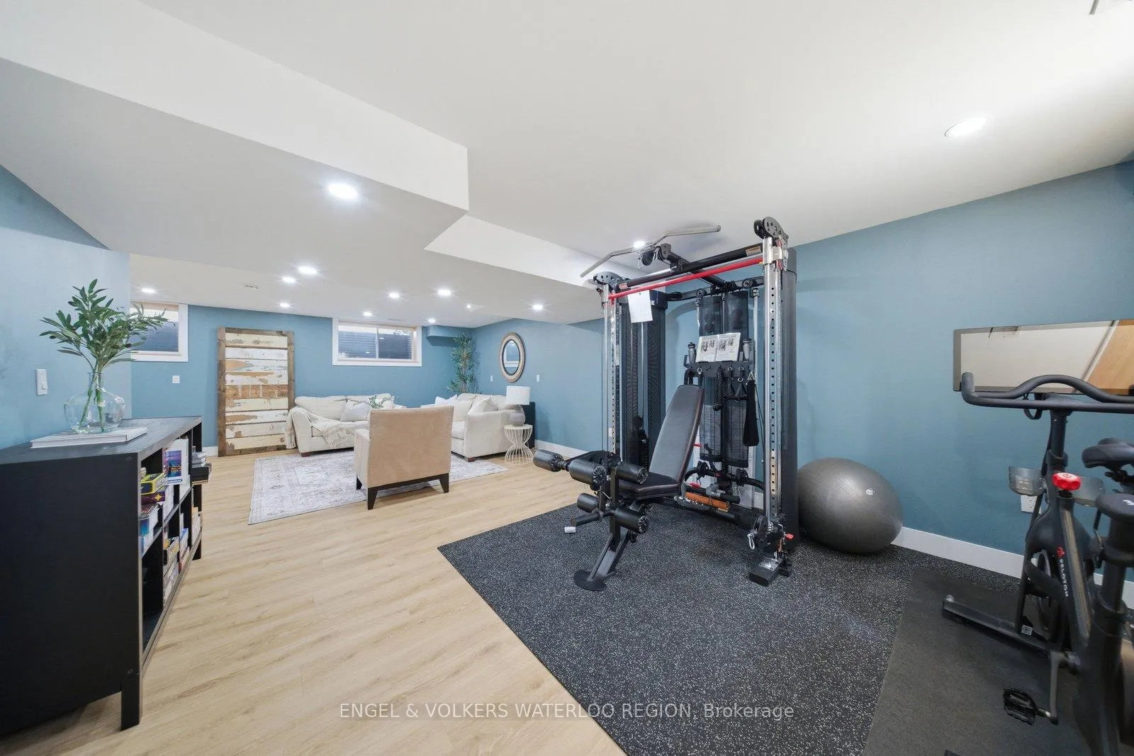 Photo 35 of 260 Dewdrop Crescent, Waterloo — HOMEH