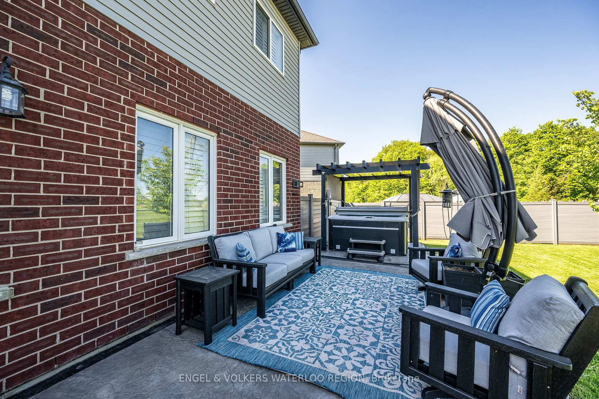 Photo 38 of 260 Dewdrop Crescent, Waterloo — HOMEH