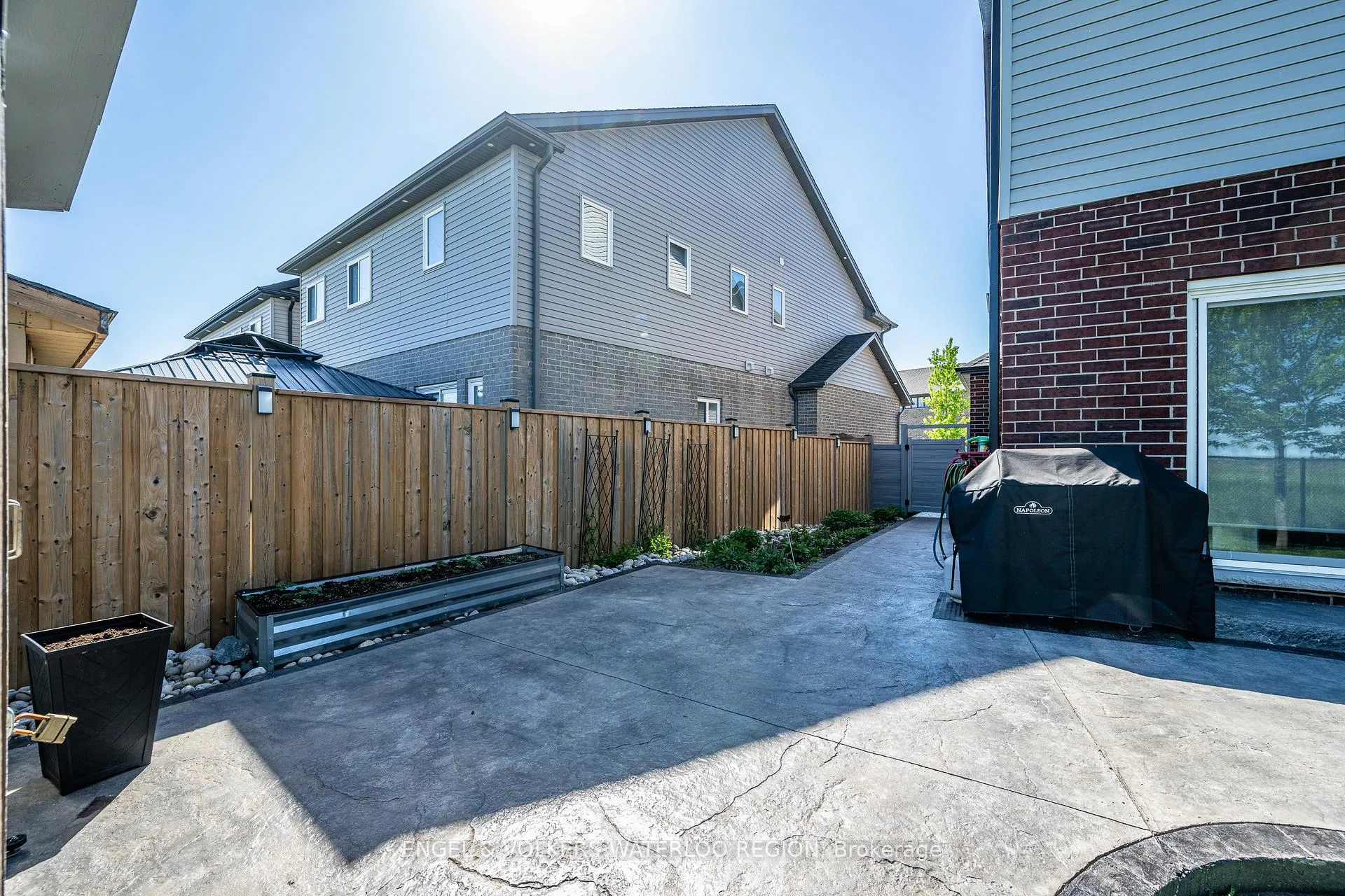 Photo 41 of 260 Dewdrop Crescent, Waterloo — HOMEH