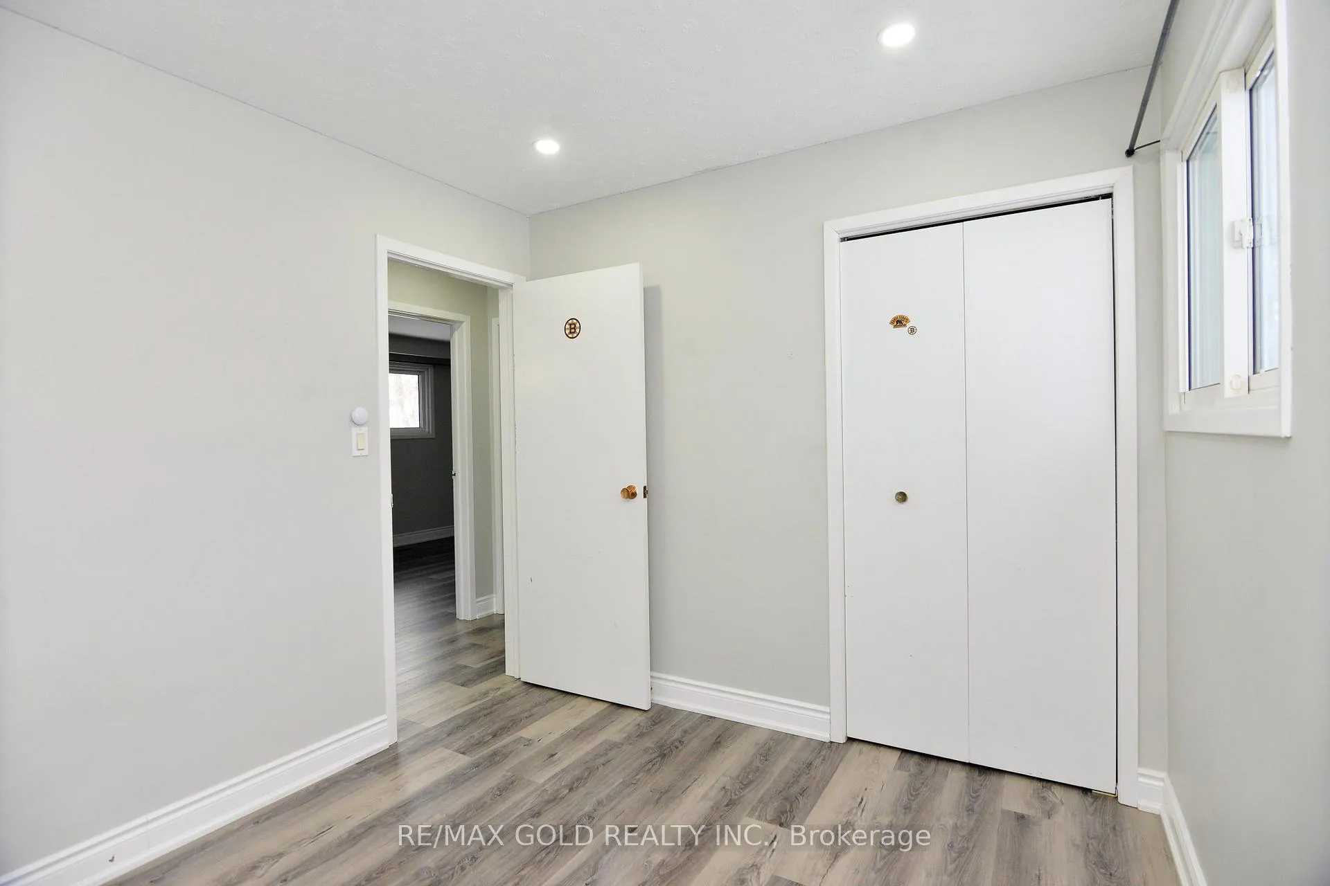 Photo 14 of 70 Greystone Crescent, Halton Hills, Georgetown — HOMEH