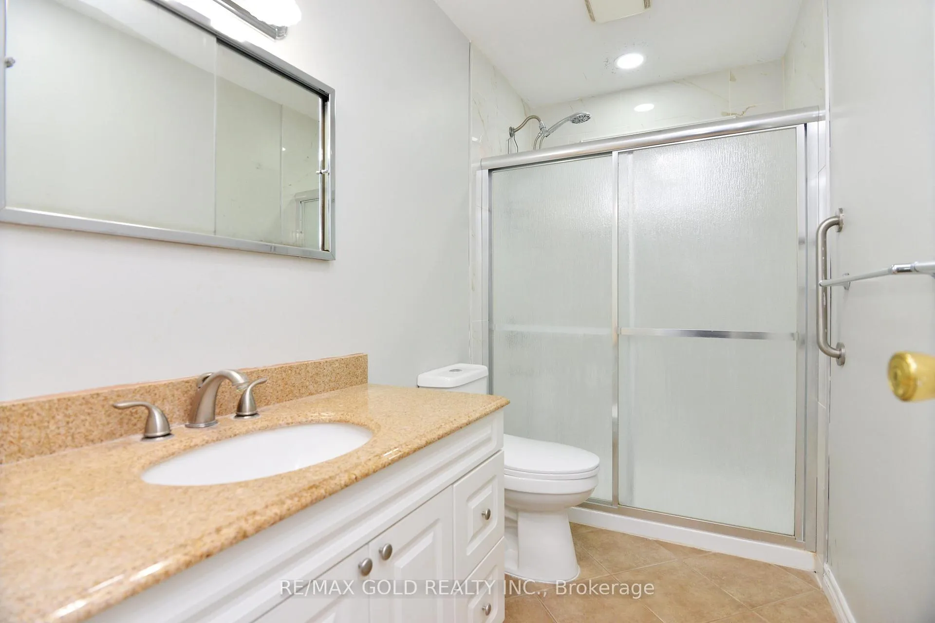 Photo 16 of 70 Greystone Crescent, Halton Hills, Georgetown — HOMEH