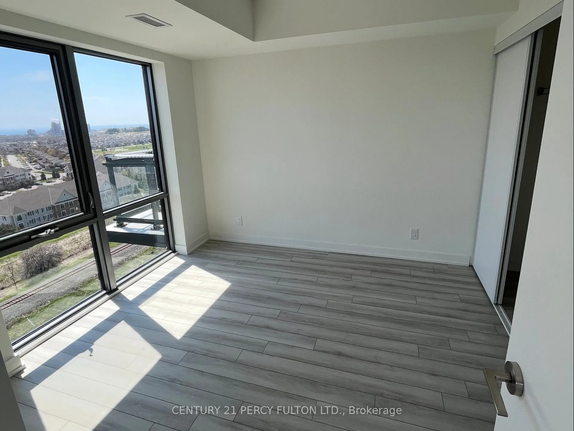 Photo 9 of Unit 1206, 51 Clarington Boulevard, Clarington, Bowmanville — HOMEH