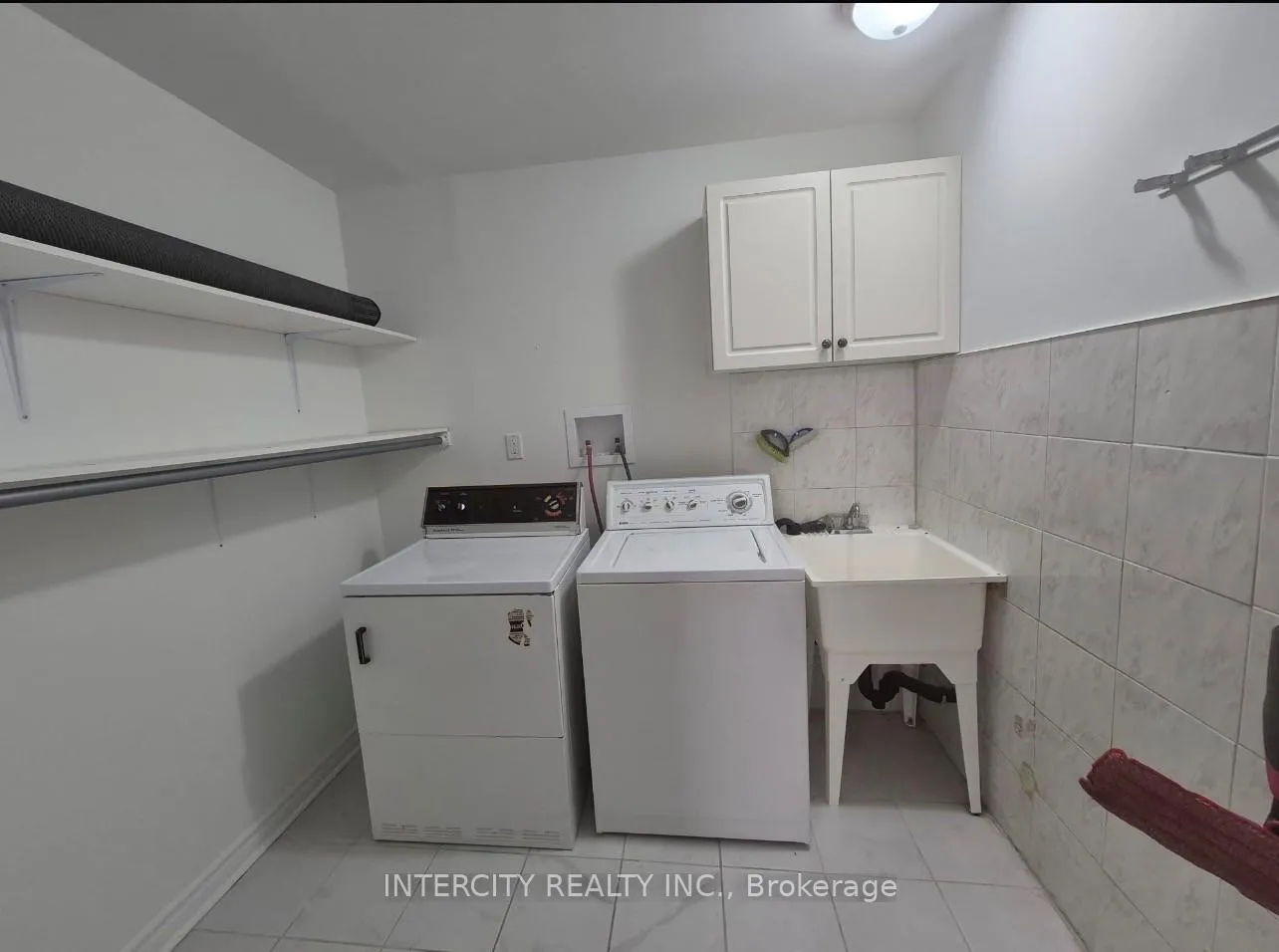 Photo 5 of Unit Bsmt, 346 Crofters Road, Vaughan, Islington Woods — HOMEH
