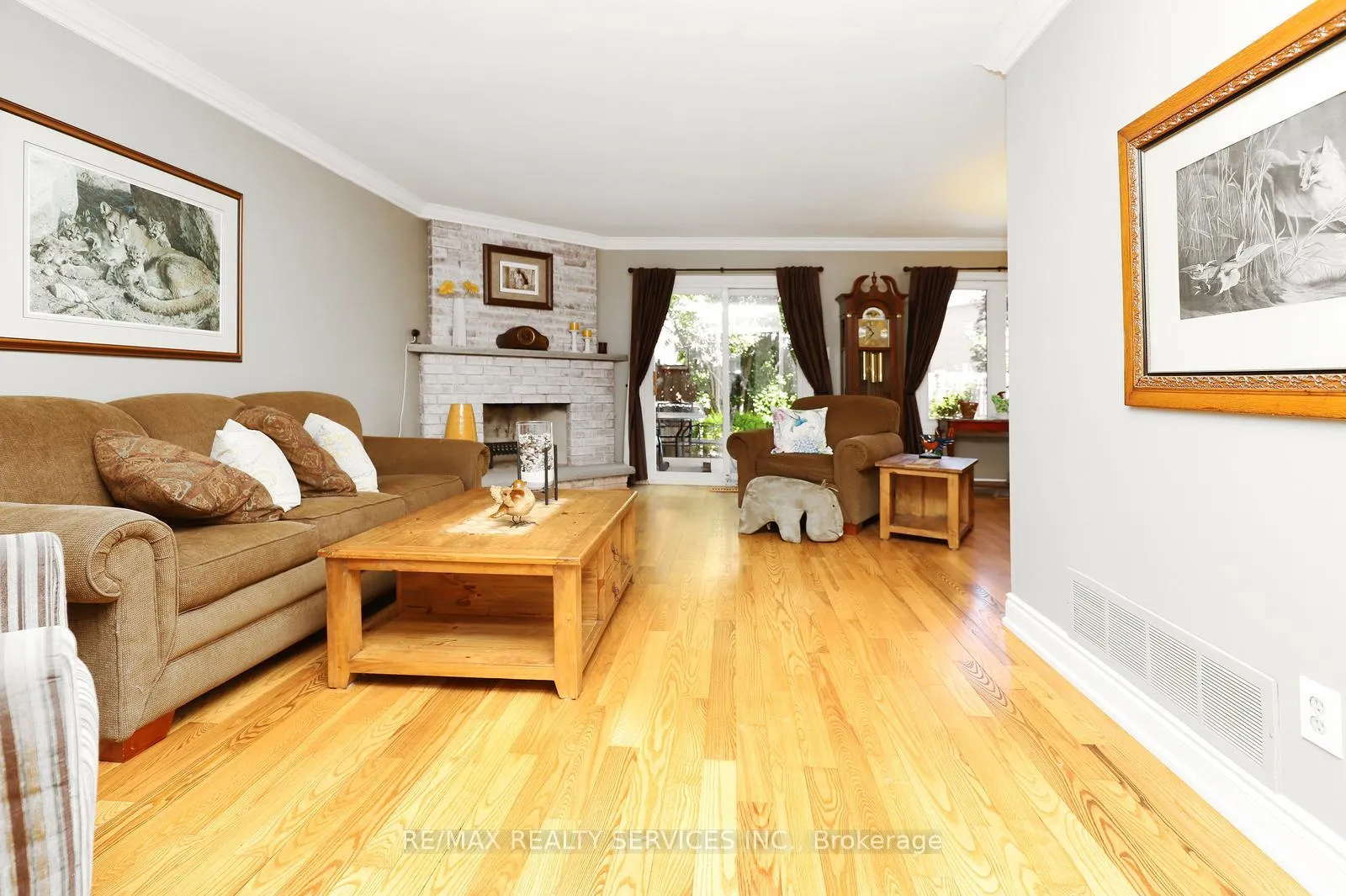 Photo 9 of 14 Kintyre Street, Brampton, Heart Lake West — HOMEH