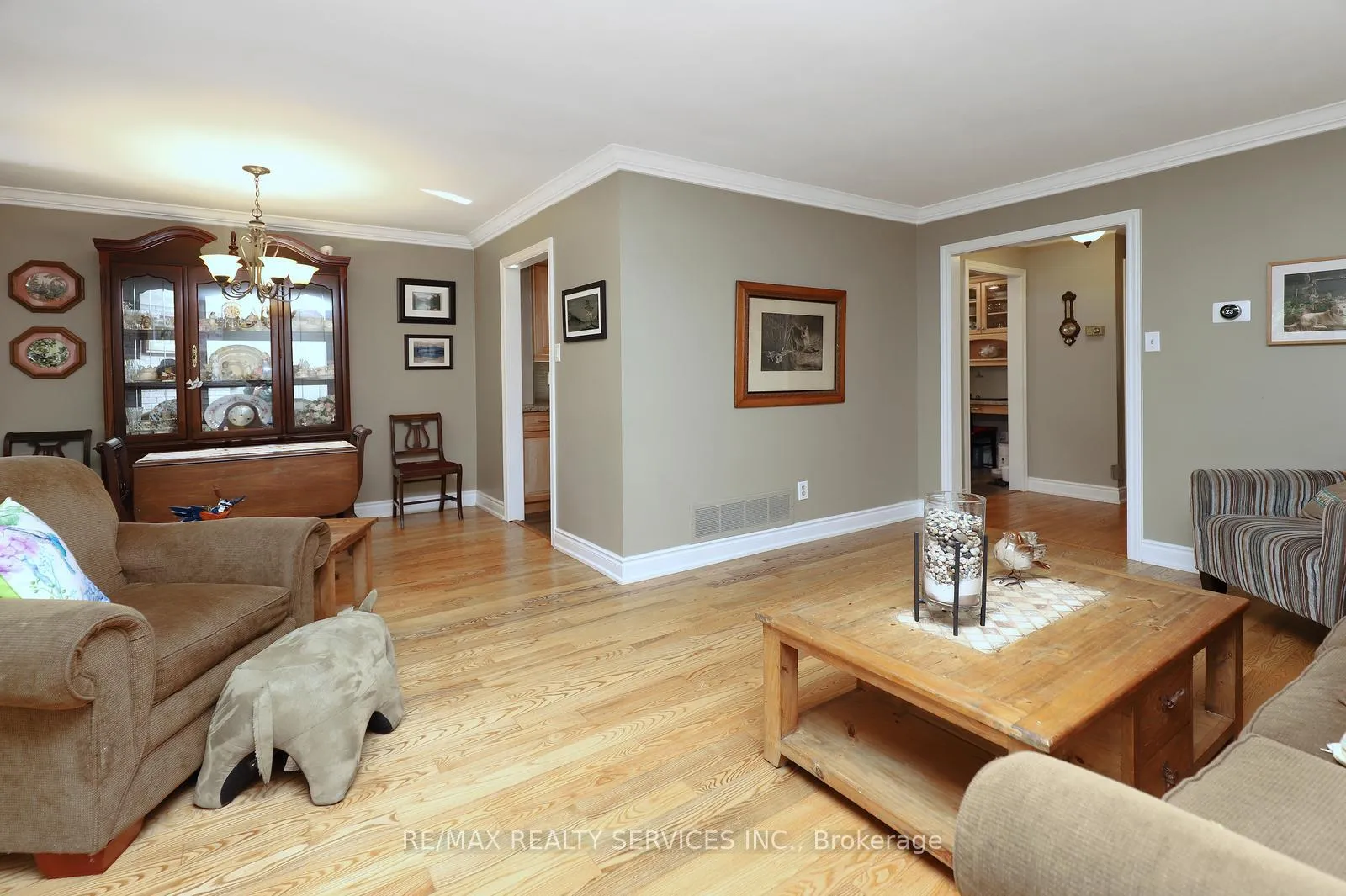 Photo 12 of 14 Kintyre Street, Brampton, Heart Lake West — HOMEH