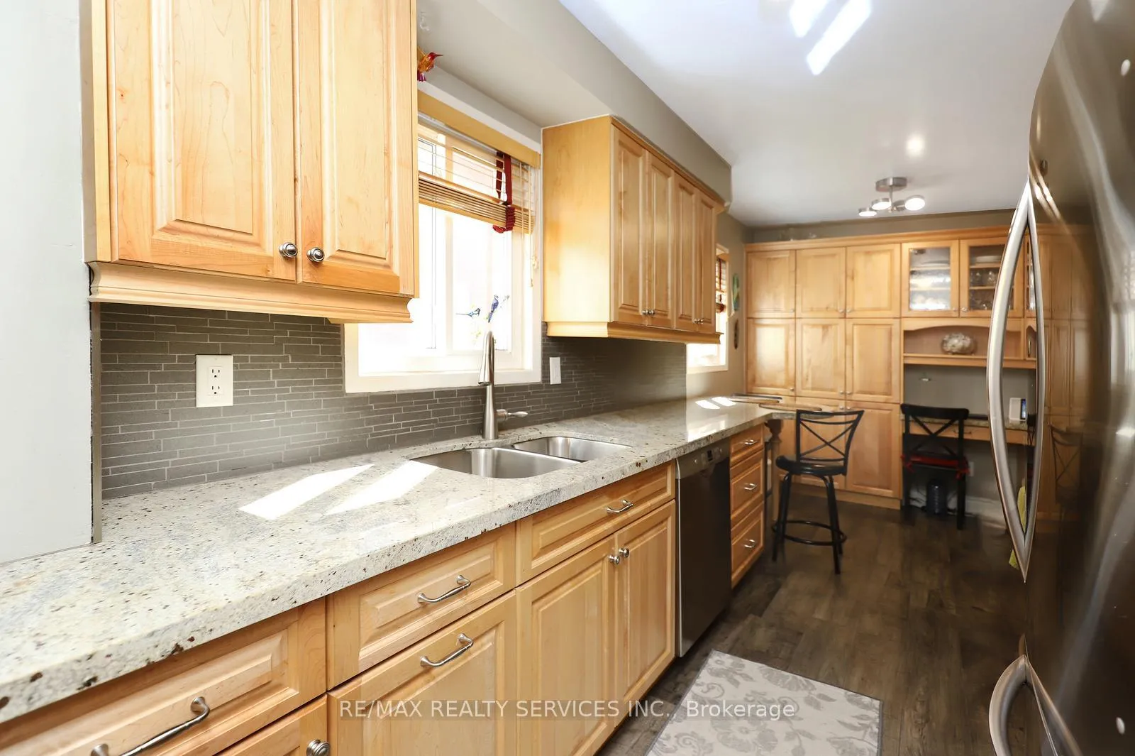 Photo 15 of 14 Kintyre Street, Brampton, Heart Lake West — HOMEH