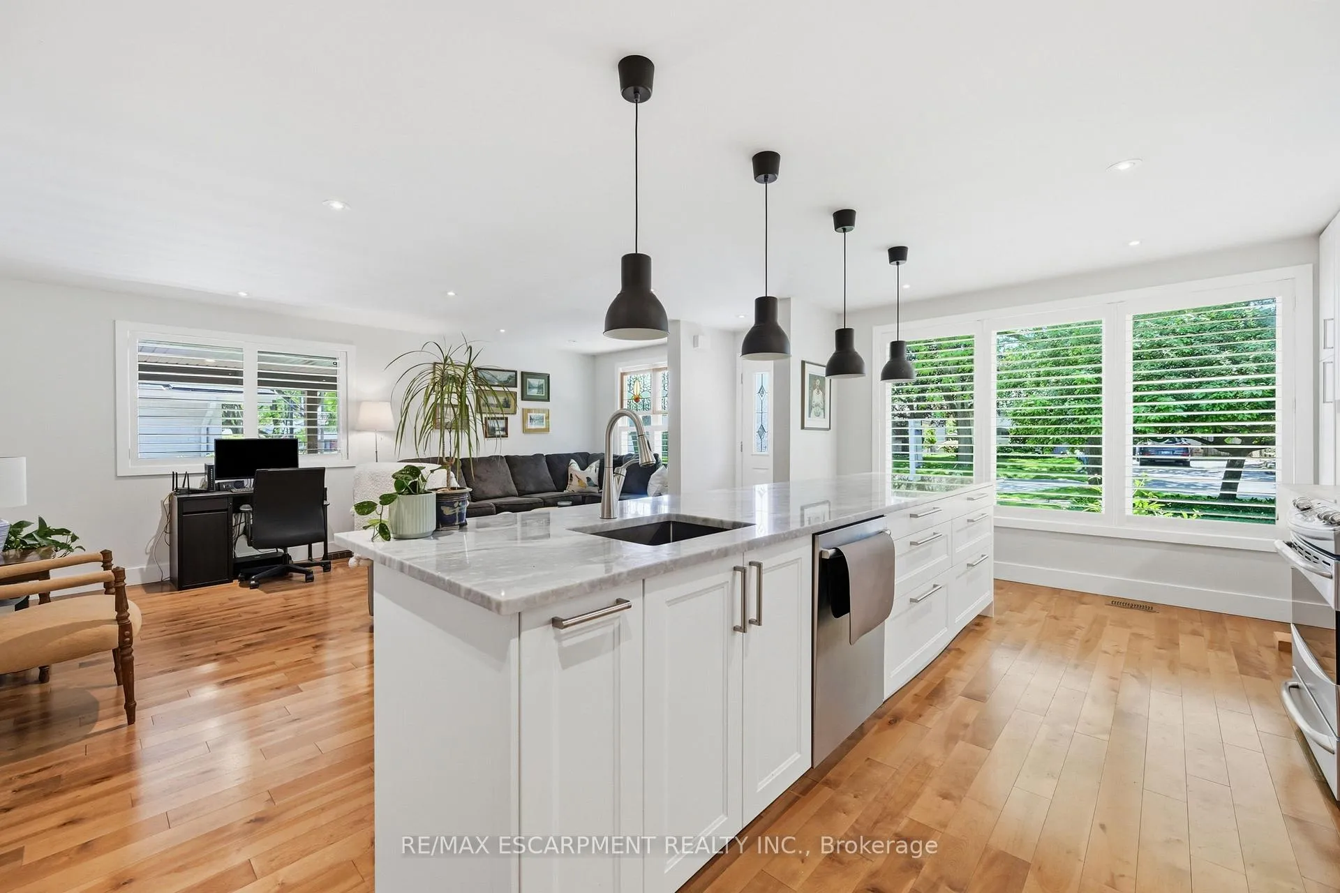 Photo 8 of 563 Elwood Road, Burlington, Roseland — HOMEH
