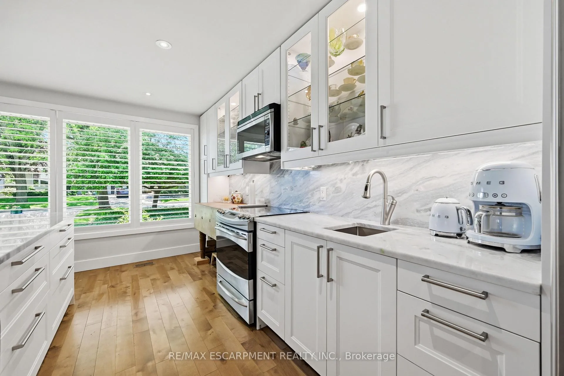 Photo 9 of 563 Elwood Road, Burlington, Roseland — HOMEH