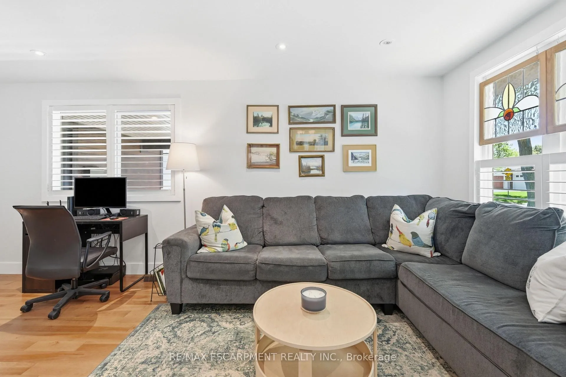 Photo 13 of 563 Elwood Road, Burlington, Roseland — HOMEH