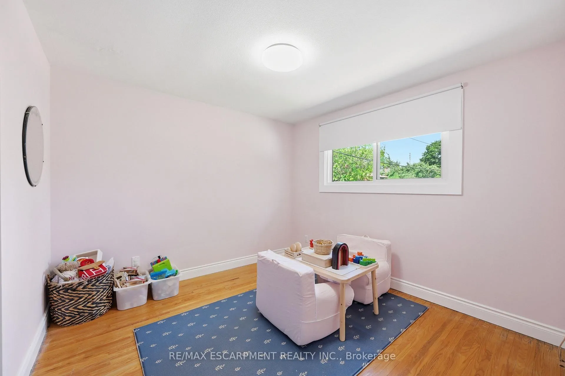 Photo 25 of 563 Elwood Road, Burlington, Roseland — HOMEH