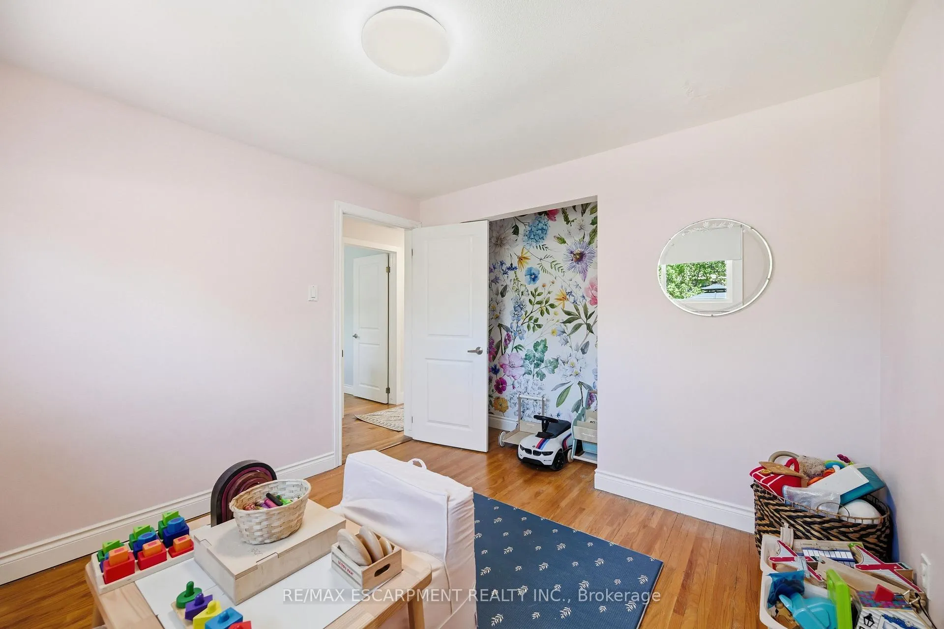 Photo 26 of 563 Elwood Road, Burlington, Roseland — HOMEH